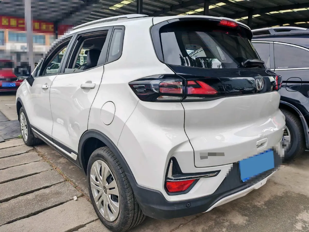 2019 ChangAn CS15 1.5L 107HP L4 5DCT,autocango,china used car exporter,china ev exporter,chinese used car exporter,chinese used ev exporter