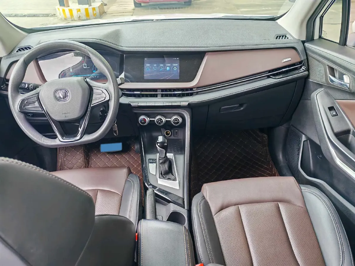 2019 ChangAn CS15 1.5L 107HP L4 5DCT,autocango,china used car exporter,china ev exporter,chinese used car exporter,chinese used ev exporter
