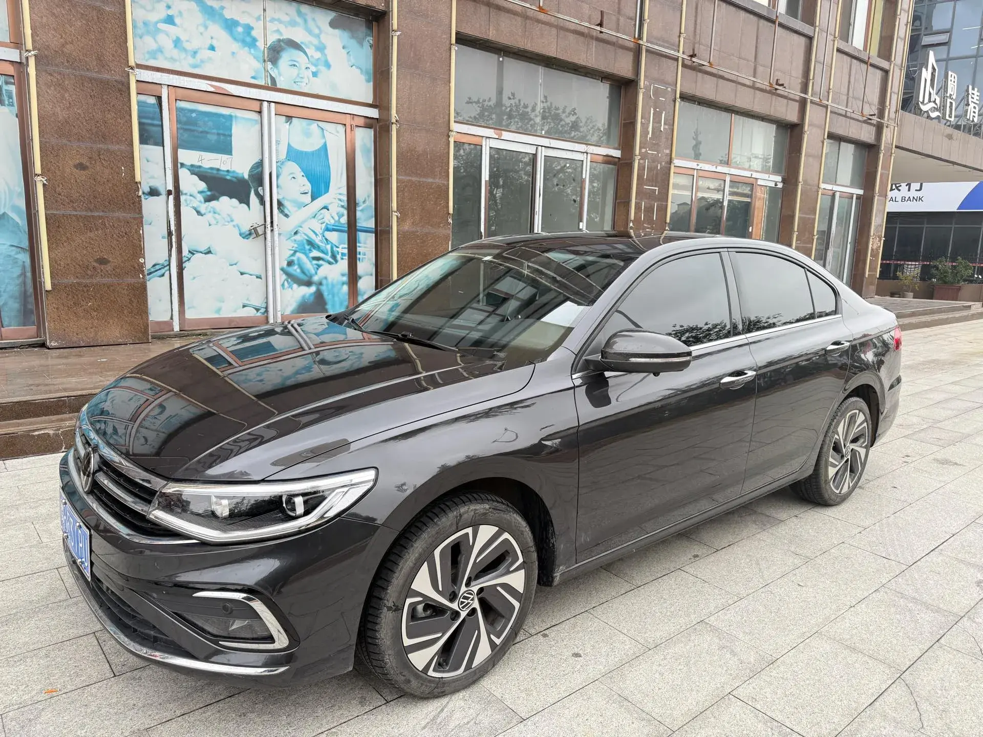 2023 VOLKSWAGEN BORA view 1