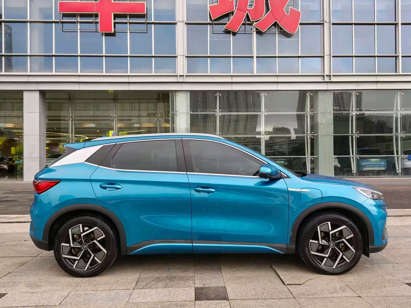 2022 BYD YUAN thumbnail 3