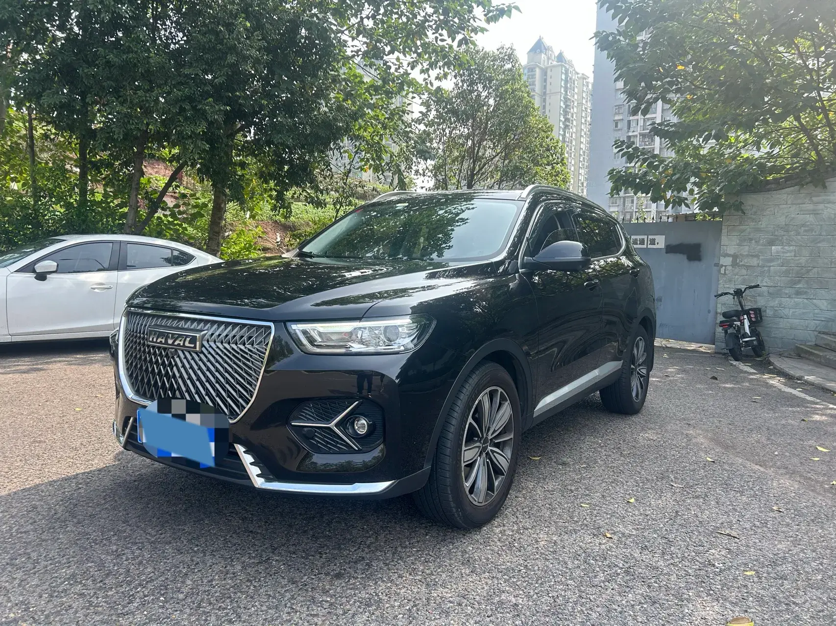2021 HAVAL H6 view 1