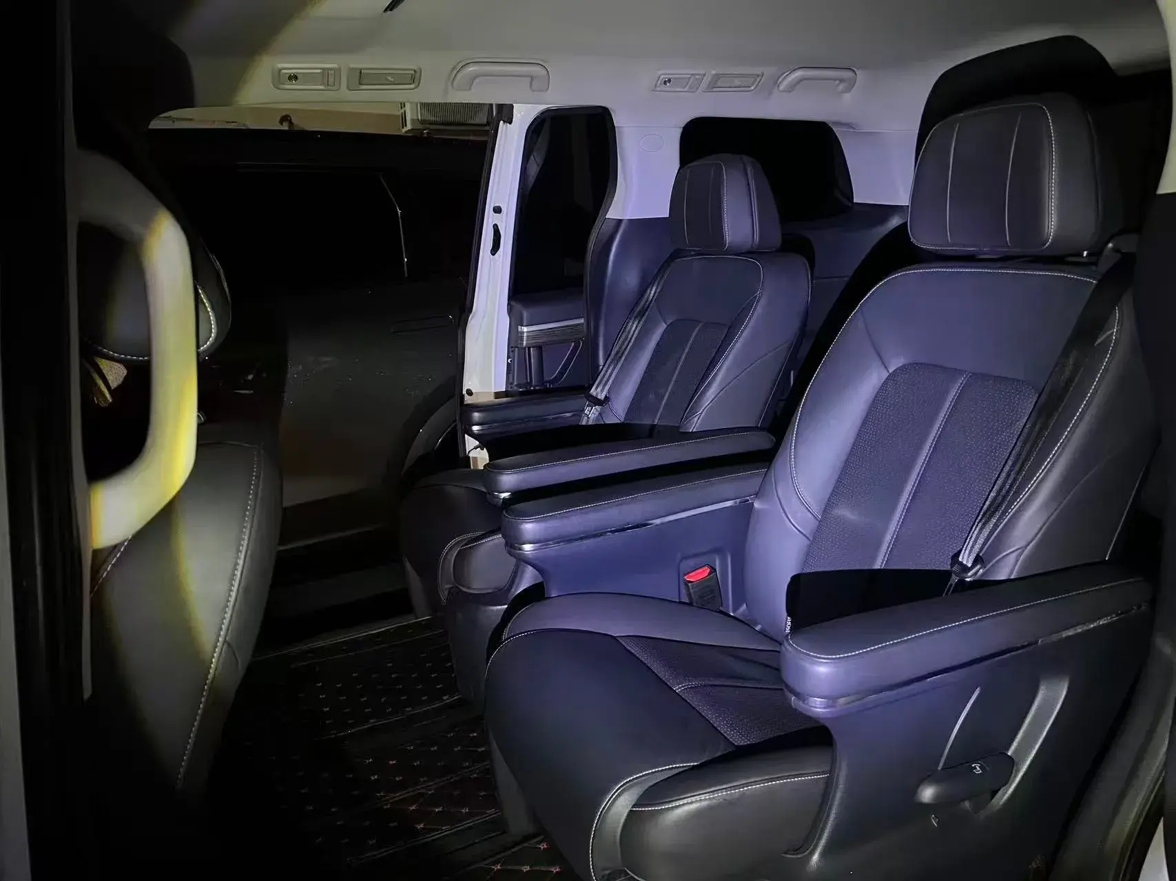 2021 GAC TRUMPCHI thumbnail 3