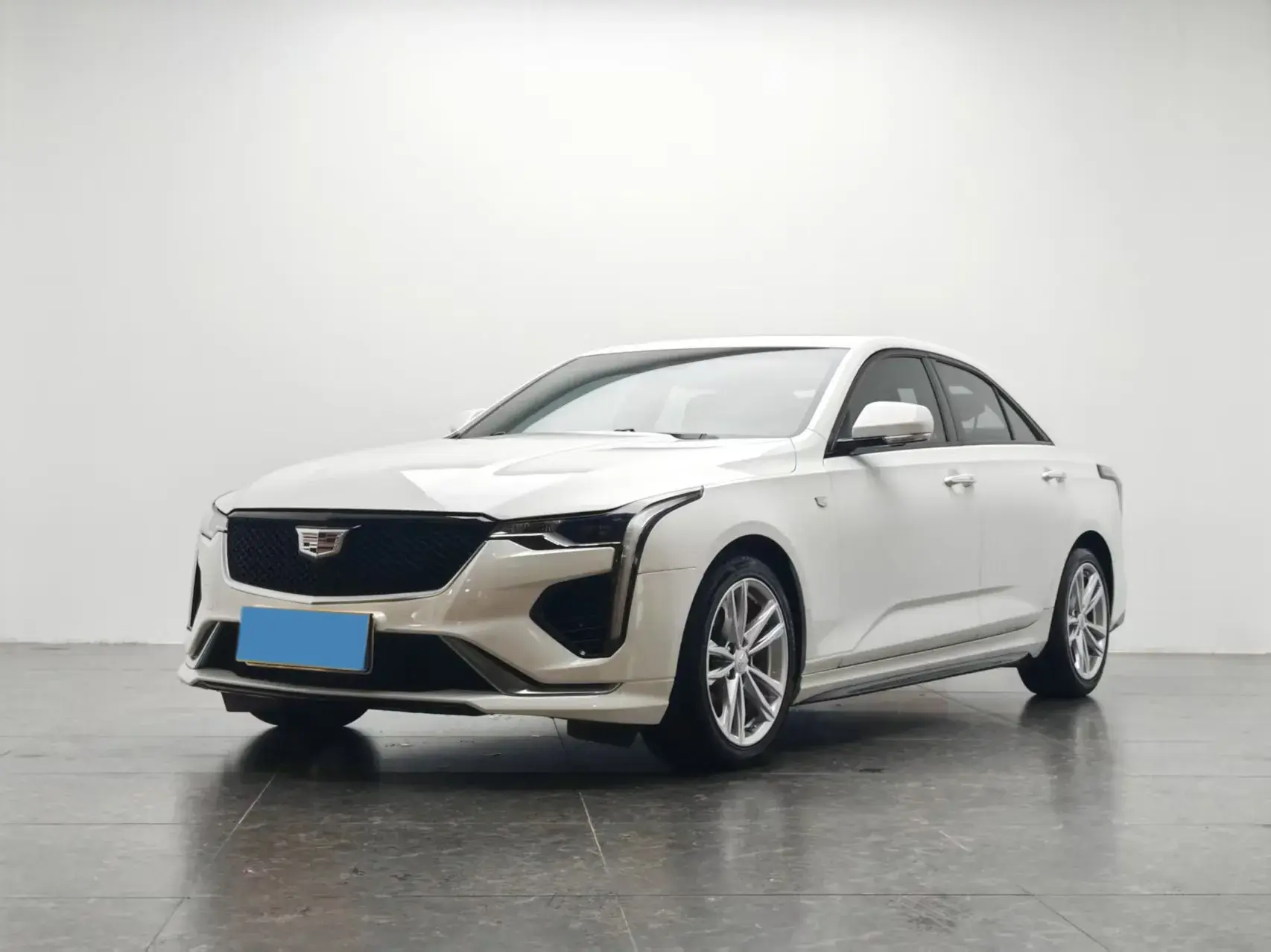 2021 CADILLAC CT4 view 1
