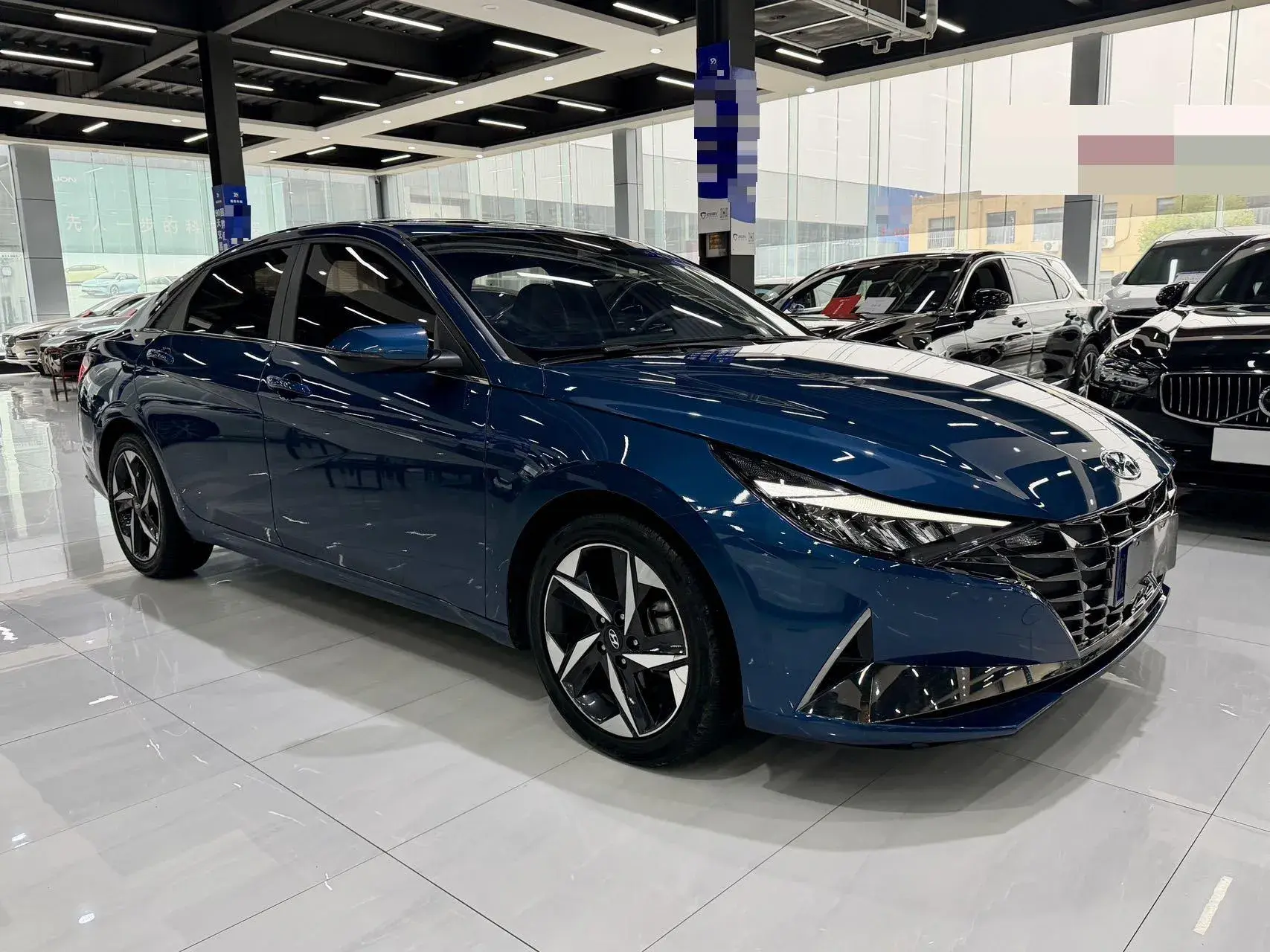 2022 HYUNDAI ELANTRA thumbnail 3