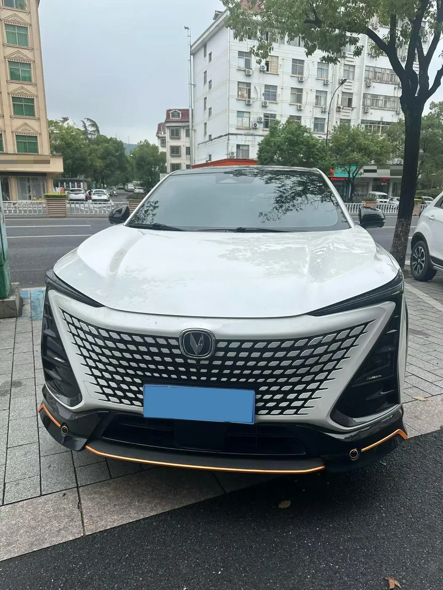 2022 CHANGAN UNI-T thumbnail 2