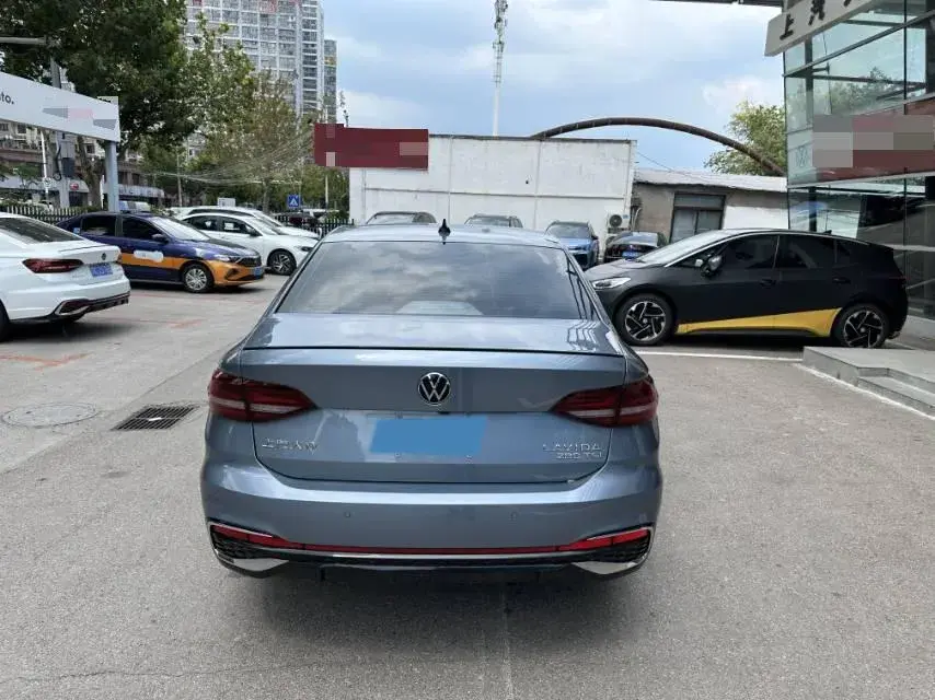 2023 VOLKSWAGEN LAVIDA thumbnail 4