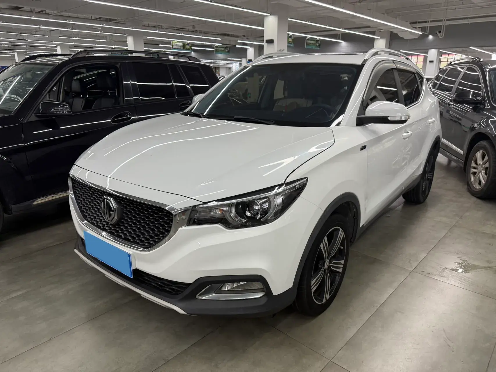 2017 MG ZS view 1