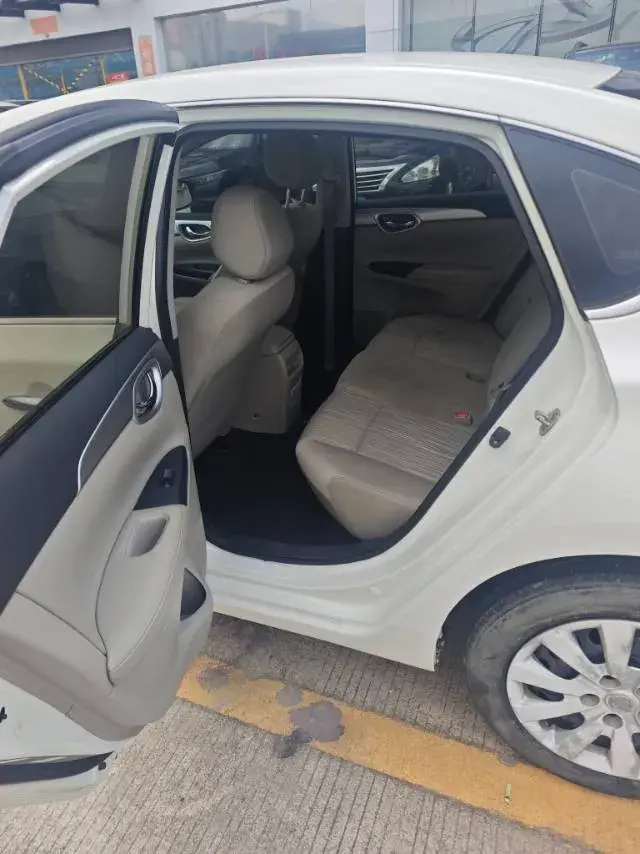 2019 NISSAN SYLPHY thumbnail 3