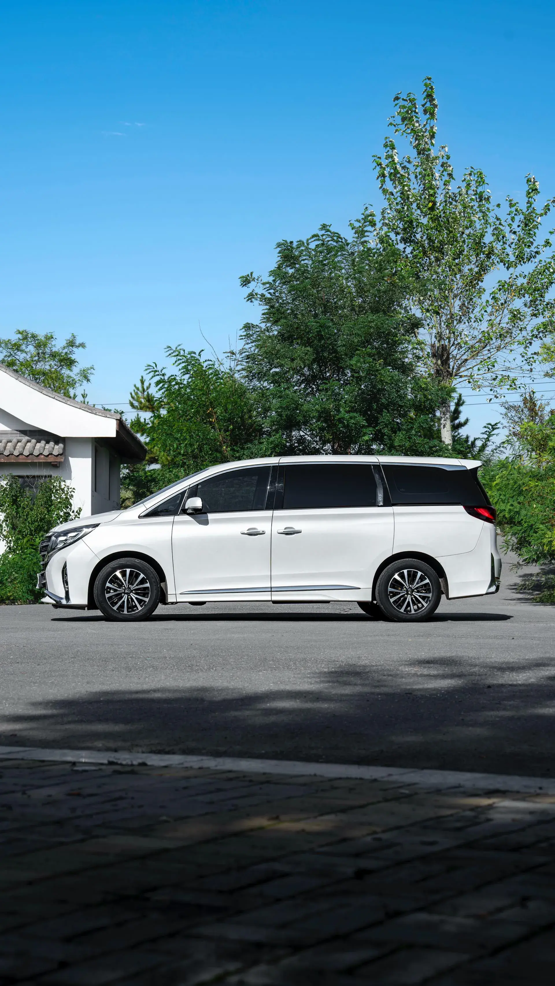 2023 GAC TRUMPCHI thumbnail 3