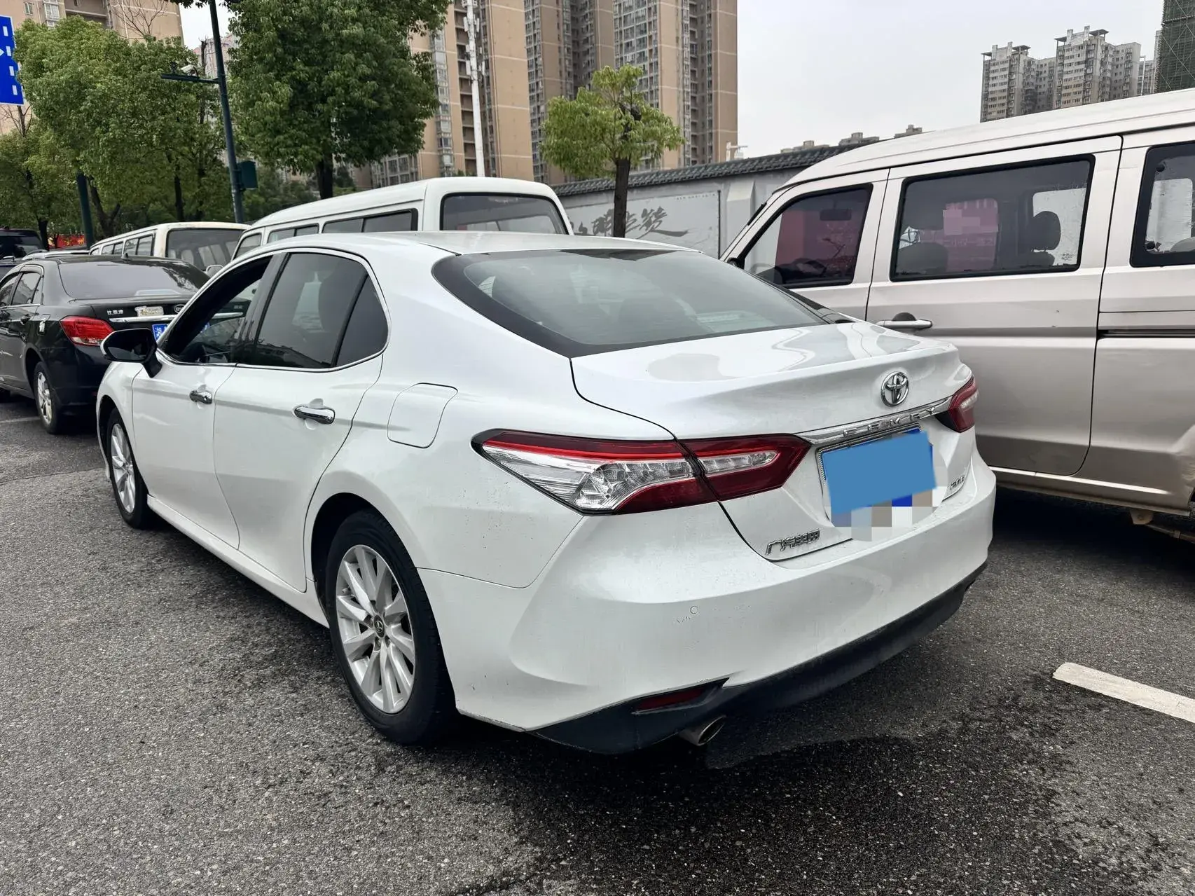 2019 TOYOTA CAMRY thumbnail 4