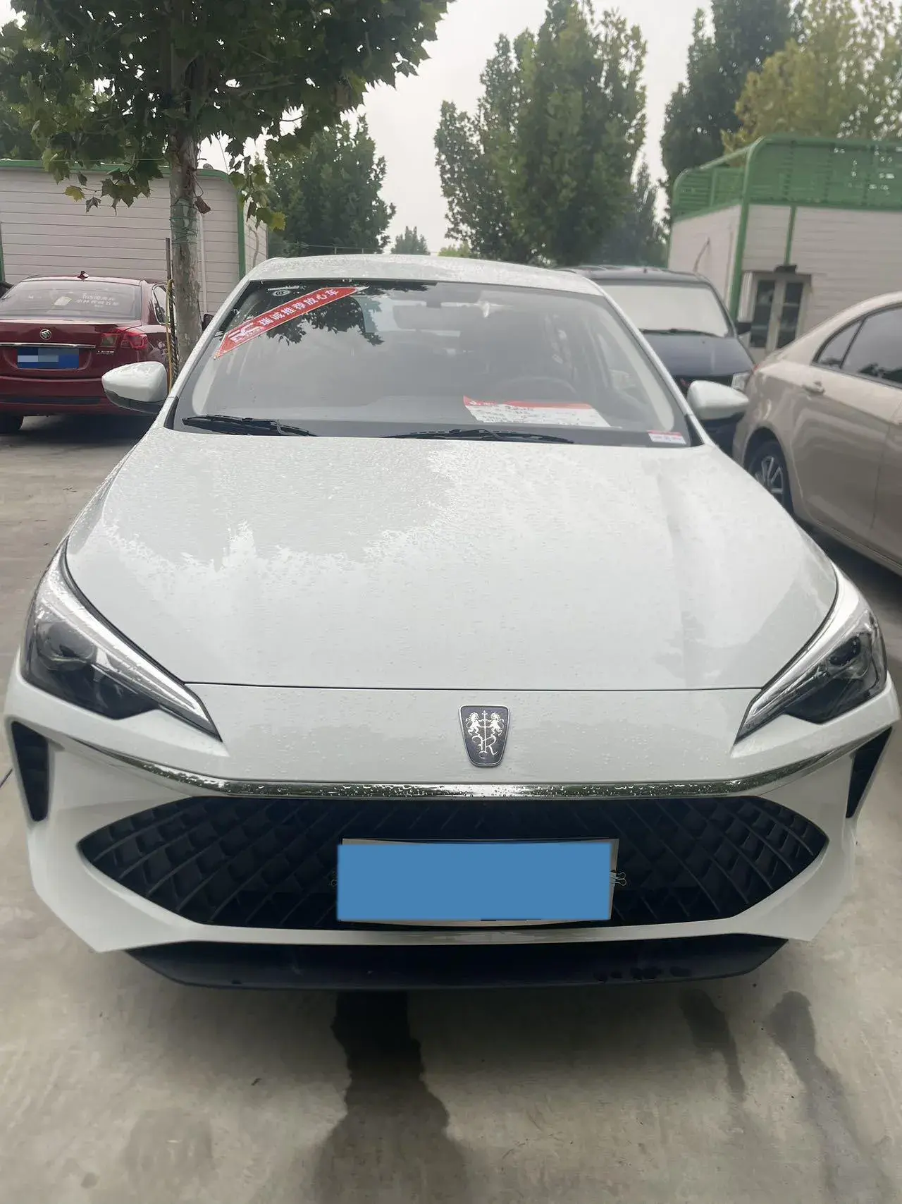 2023 ROEWE I5 thumbnail 2
