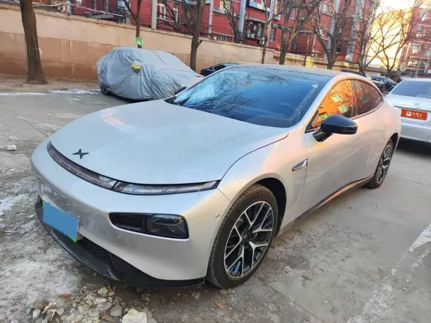 2023 XPENG P7 view 1
