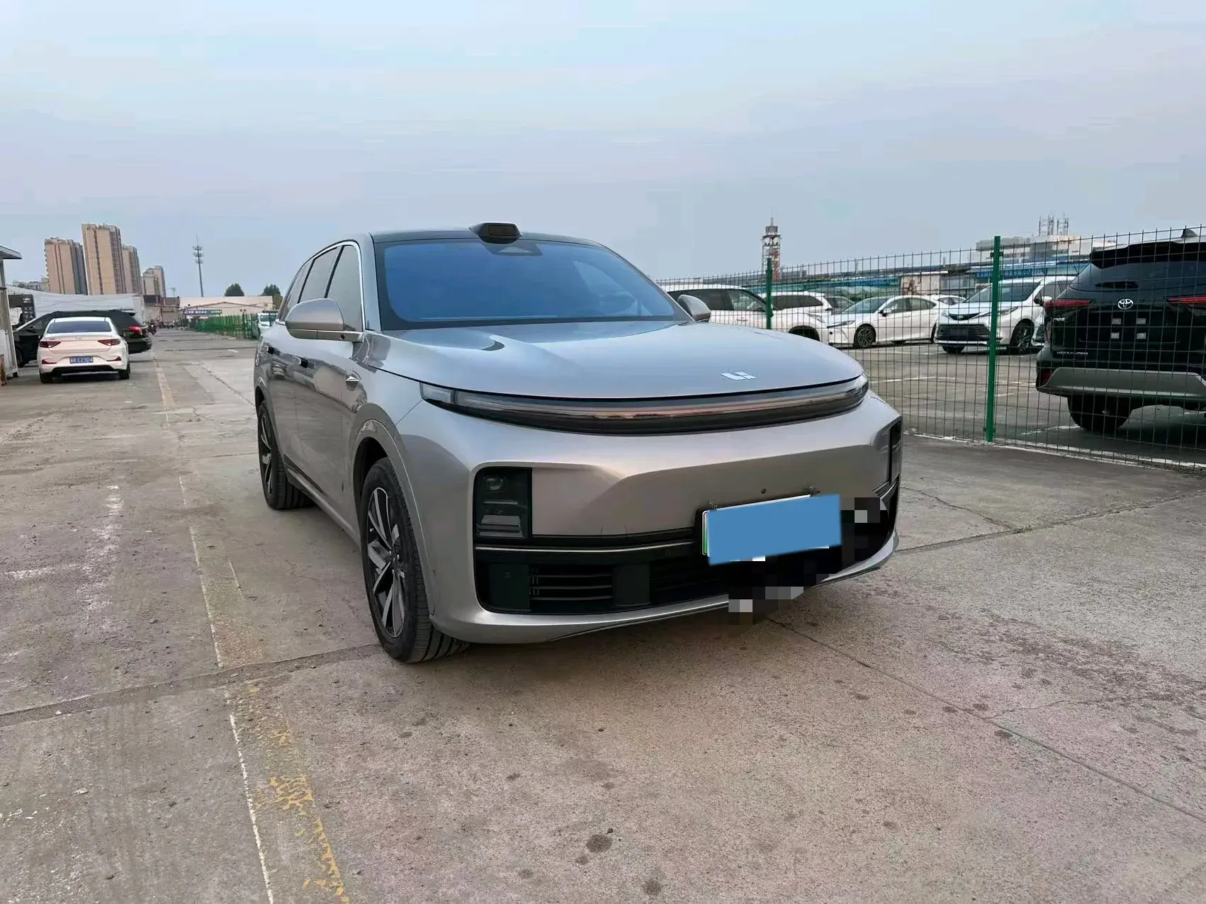 2023 LI L7 thumbnail 2