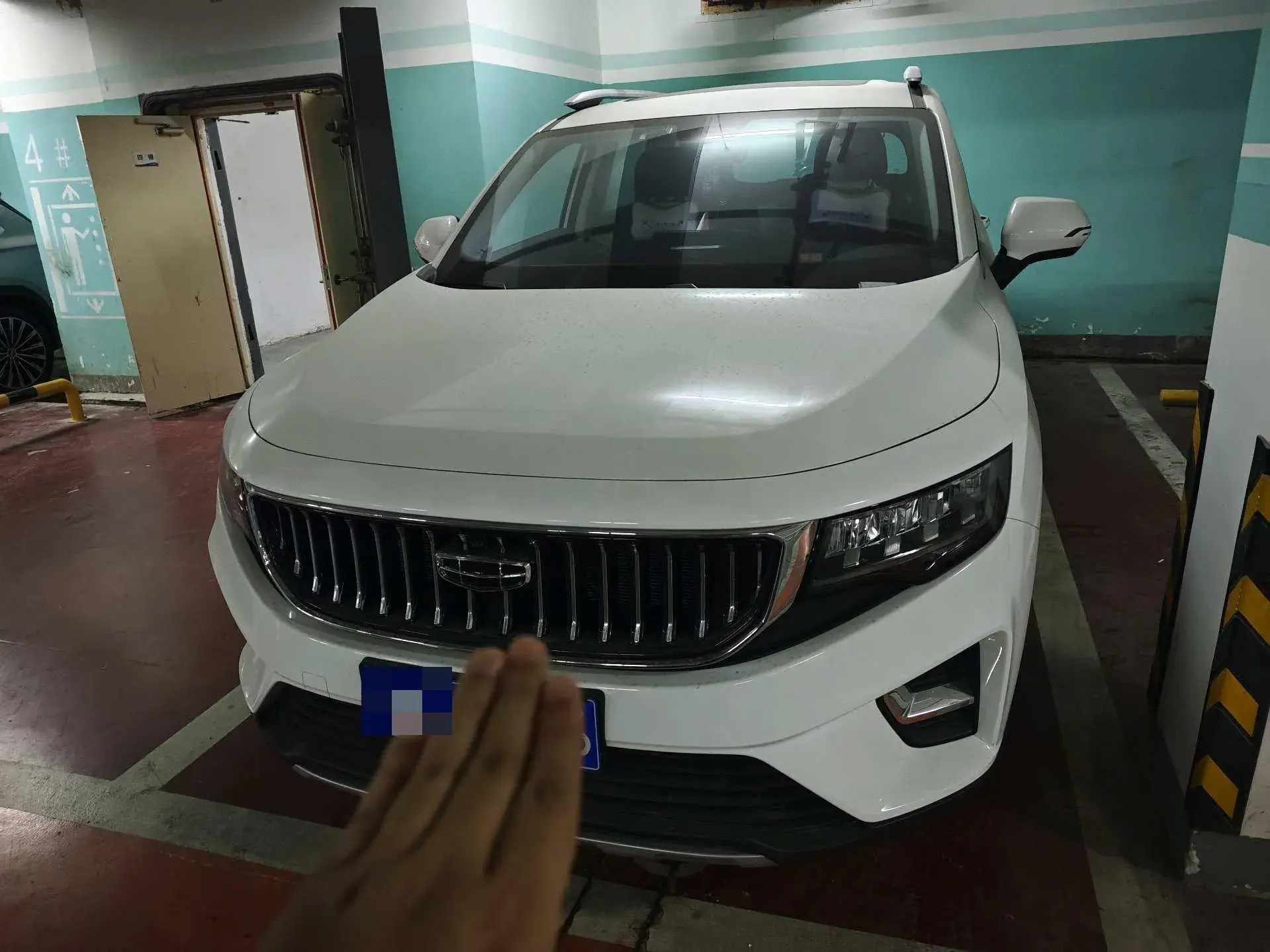 2022 GEELY OKAVANGO thumbnail 2