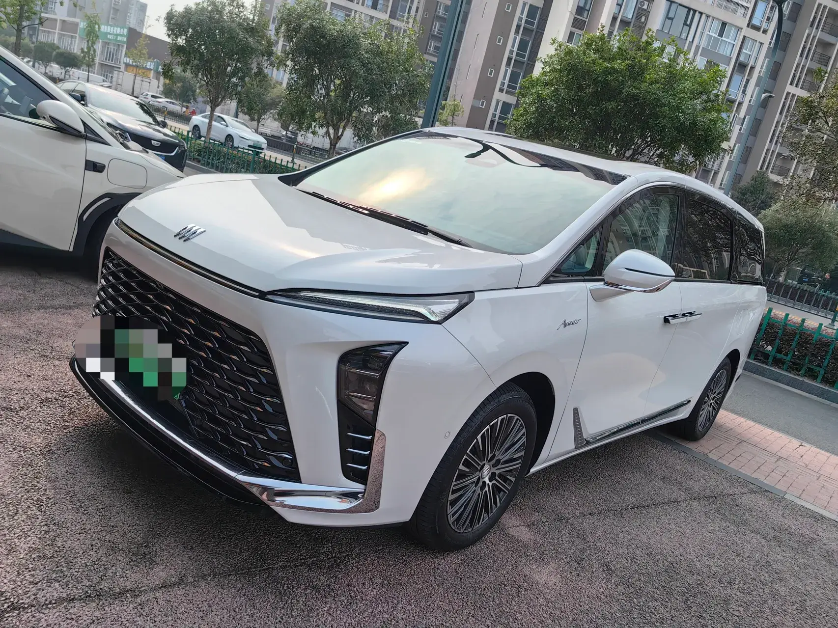 2024 BUICK GL8 view 1