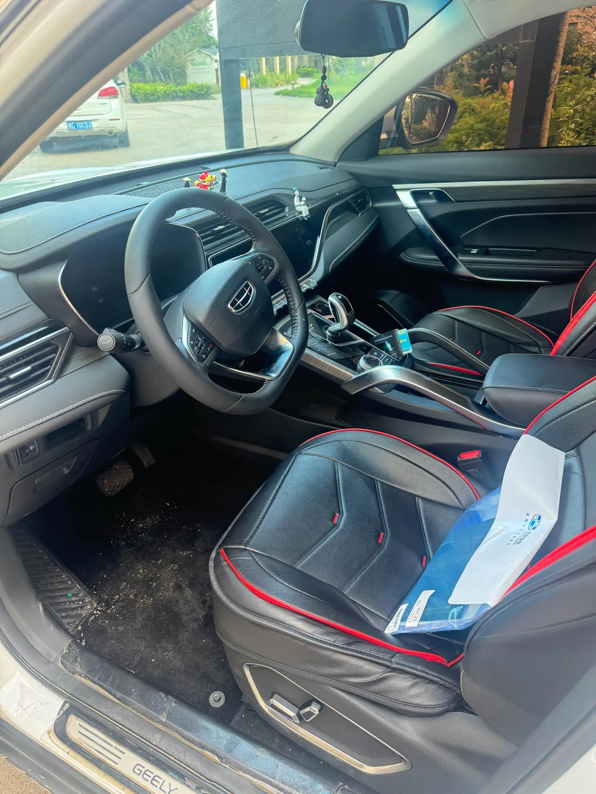 2020 GEELY AZKARRA thumbnail 2