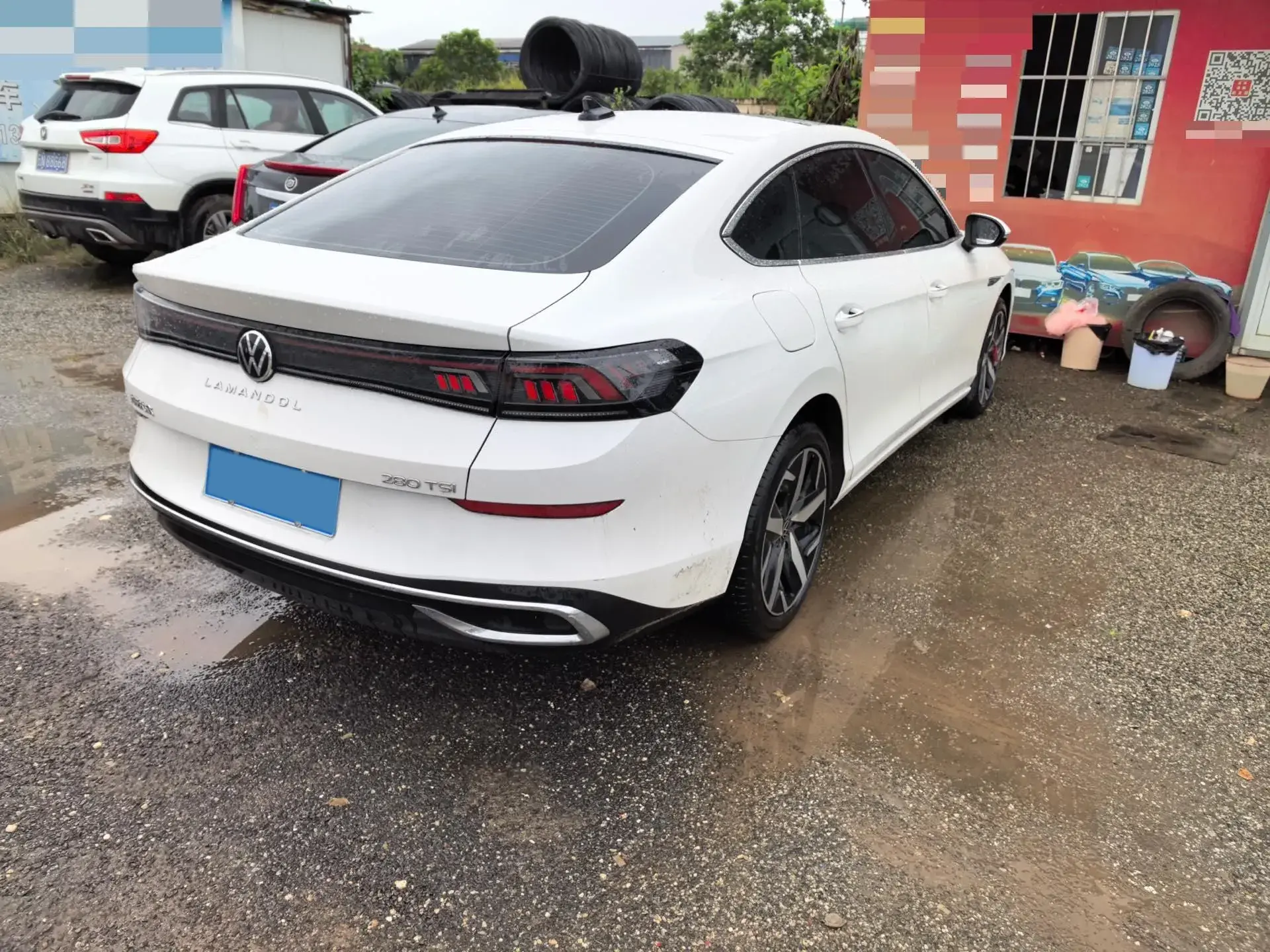 2023 VOLKSWAGEN LAMANDO thumbnail 2