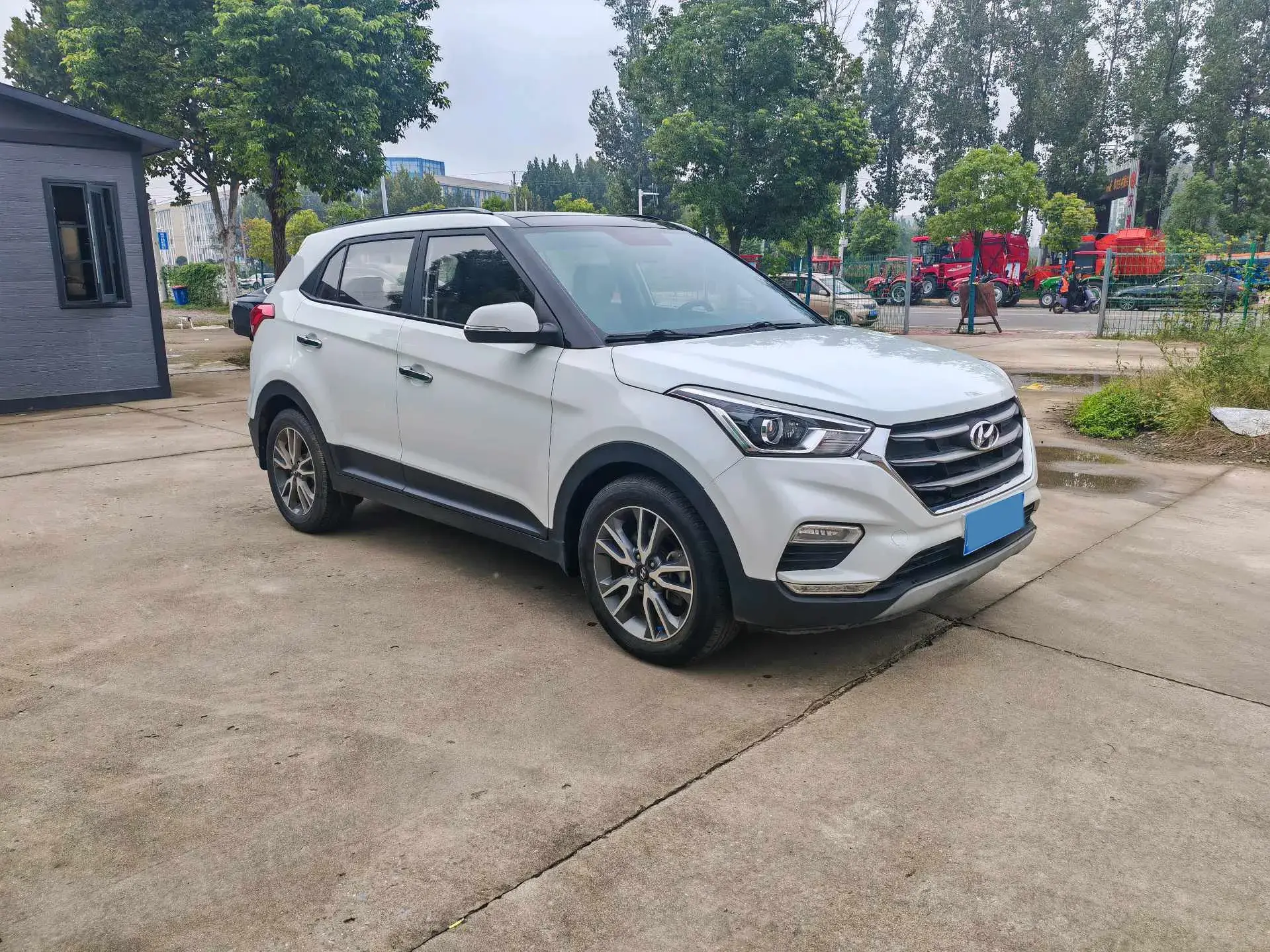 2017 HYUNDAI IX25 thumbnail 3