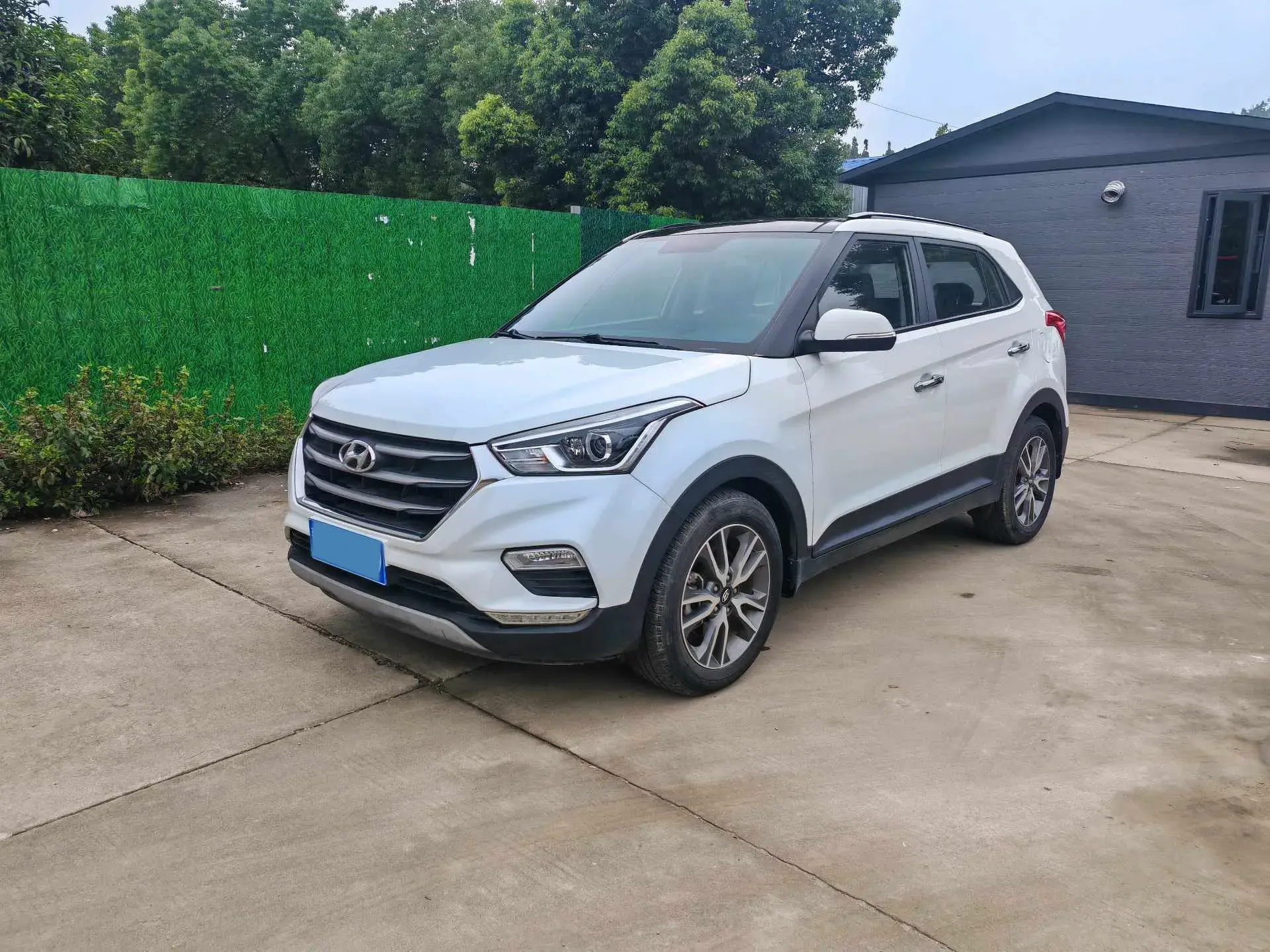 2017 HYUNDAI IX25 view 1