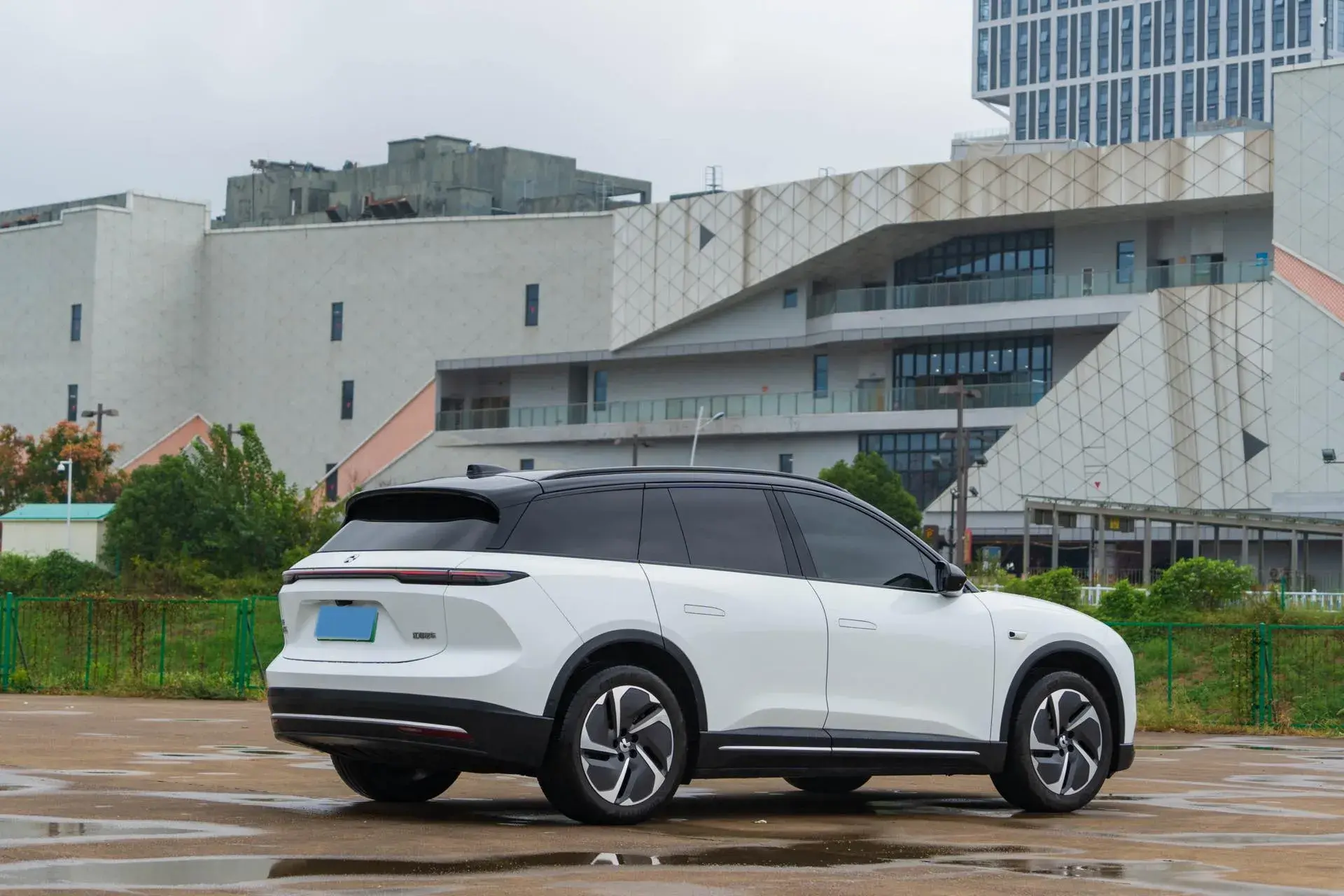 2023 NIO ES6 thumbnail 3