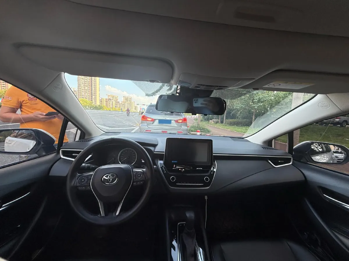 2021 Toyota Corolla 1.2T 116HP L4 CVT,autocango,china used car exporter,china ev exporter,chinese used car exporter,chinese used ev exporter