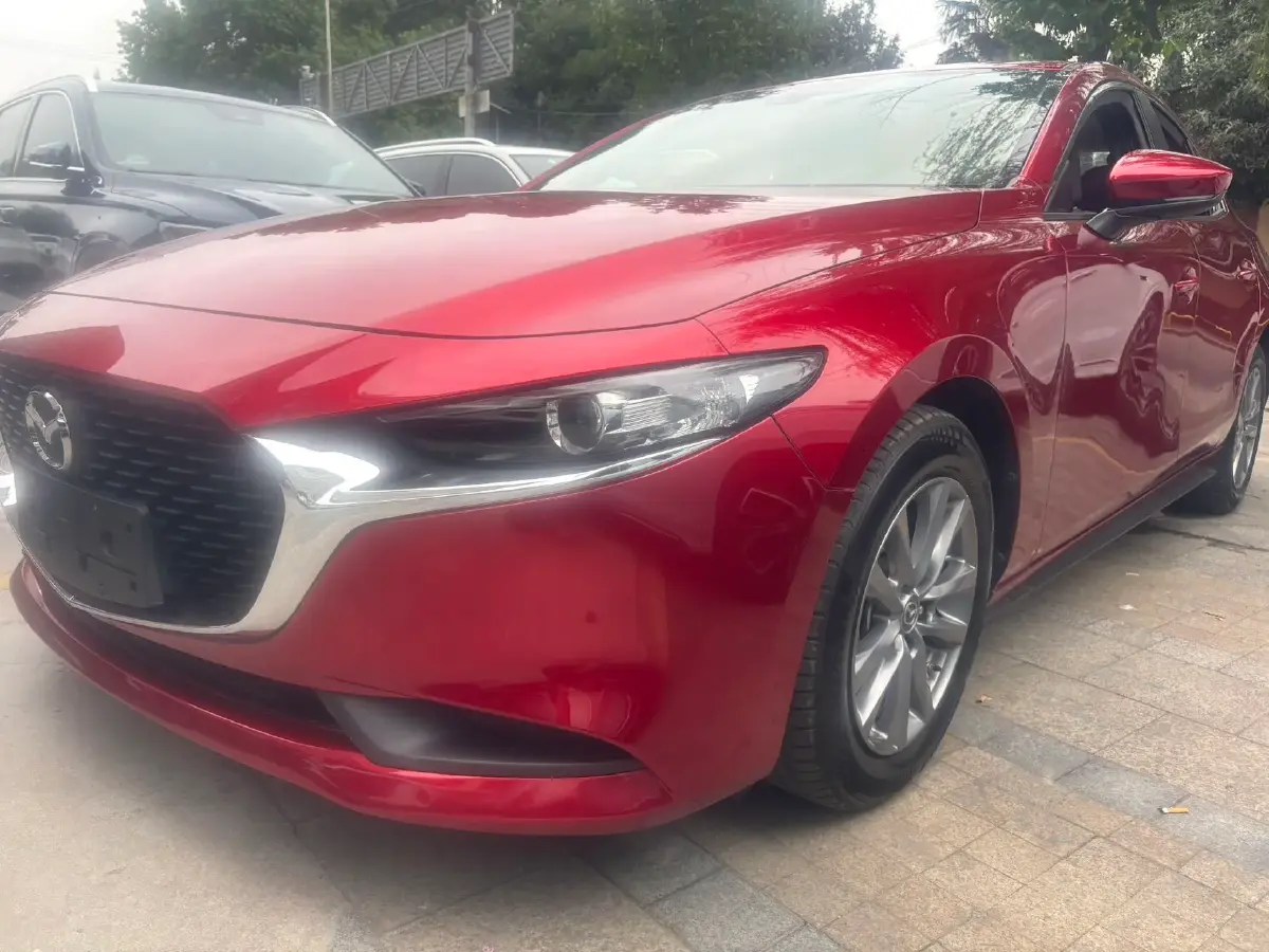 2021 Mazda 3 Axela 1.5L 117HP L4 6AT
