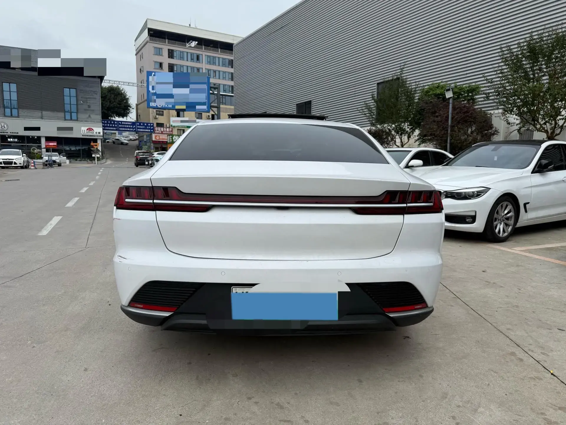 2020 BYD HAN thumbnail 4