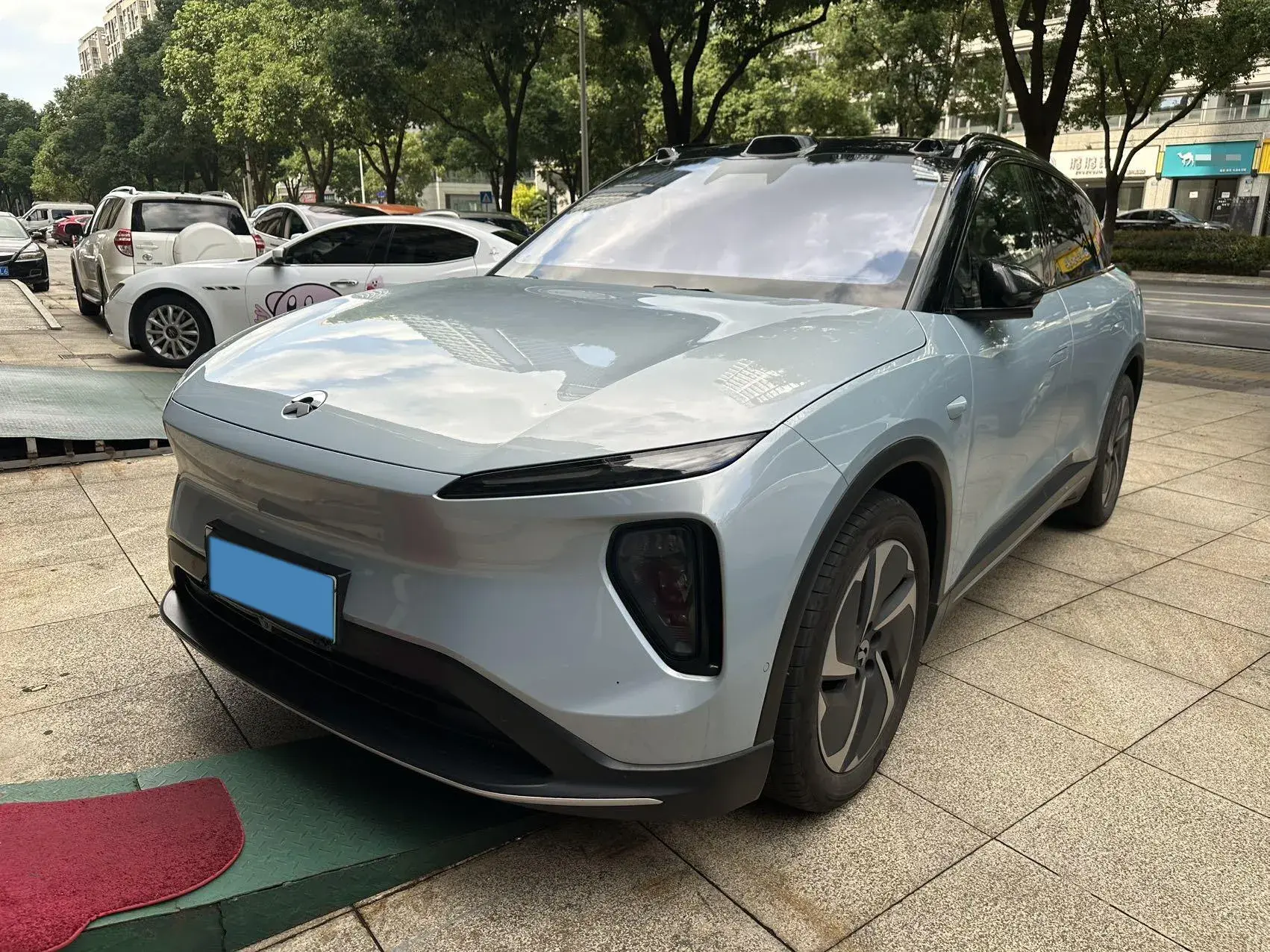 2023 NIO ES6 view 1