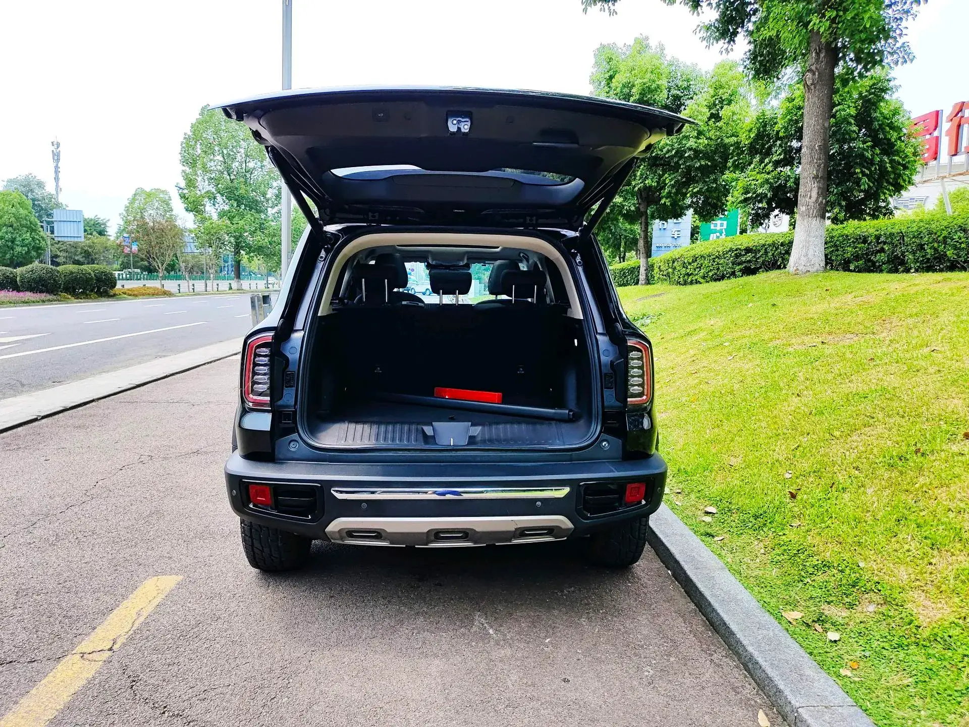 2024 HAVAL H6 view 1