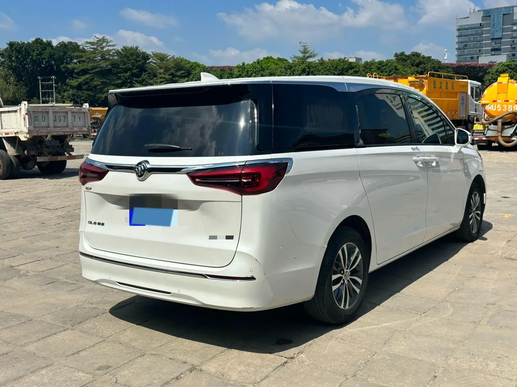 2021 BUICK GL8 thumbnail 4