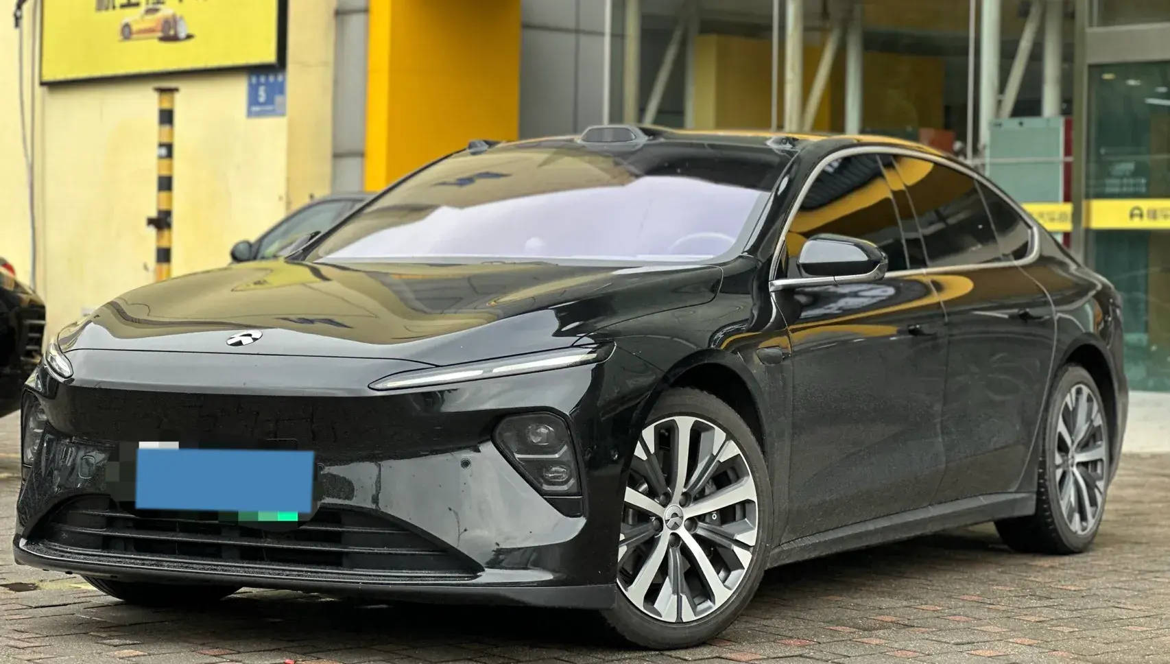 2021 VOLKSWAGEN ID.6 view 1