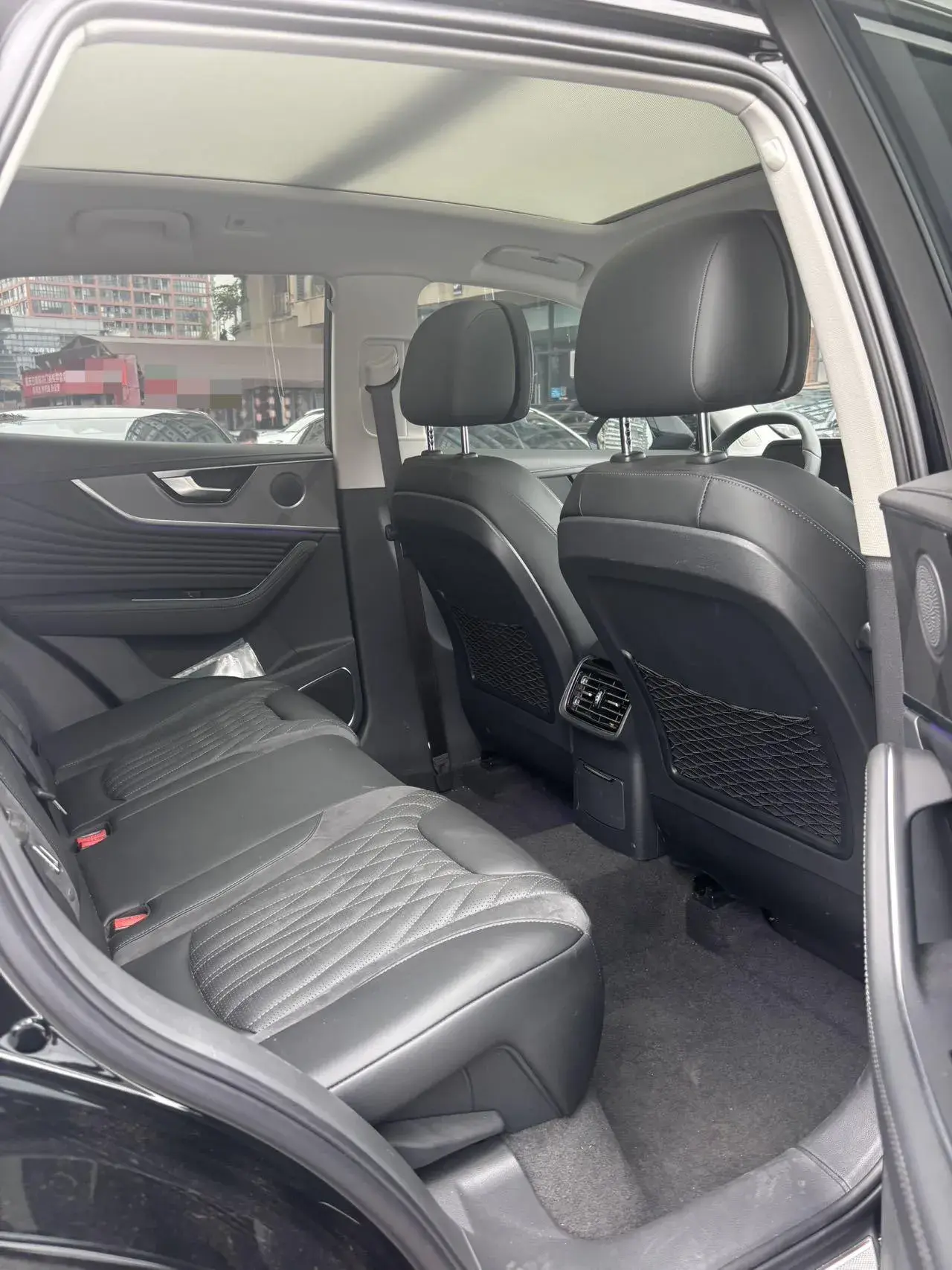 2023 HONGQI HS5 thumbnail 3