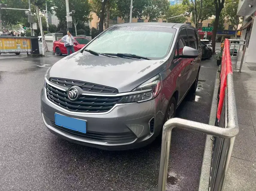 2021 BUICK GL8 view 1