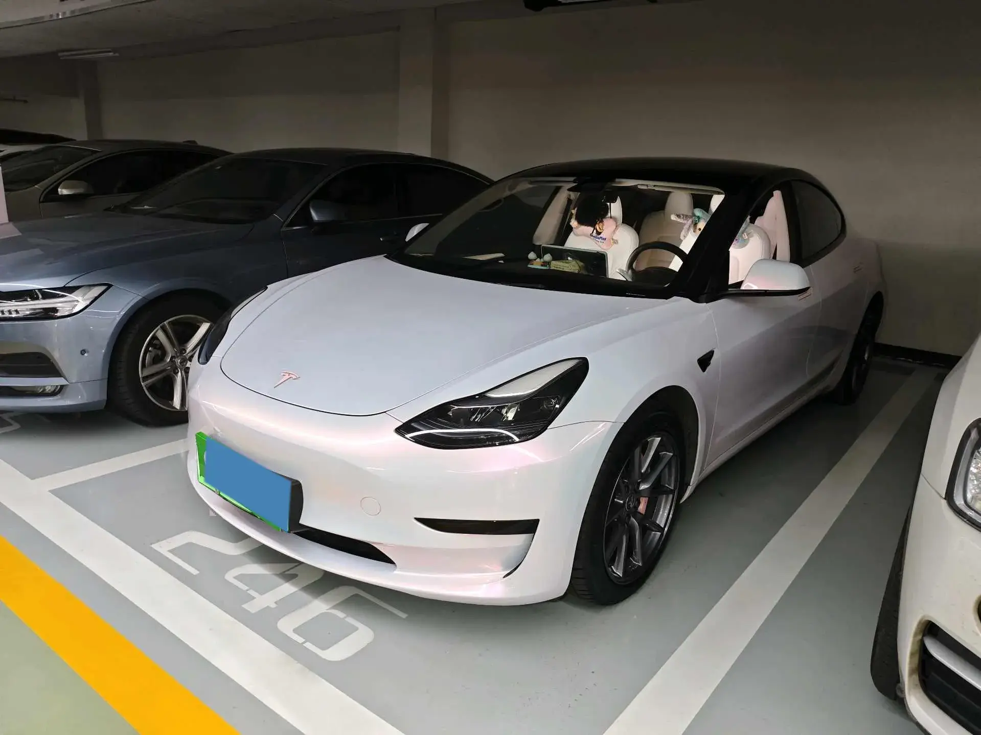 2022 TESLA MODEL view 1