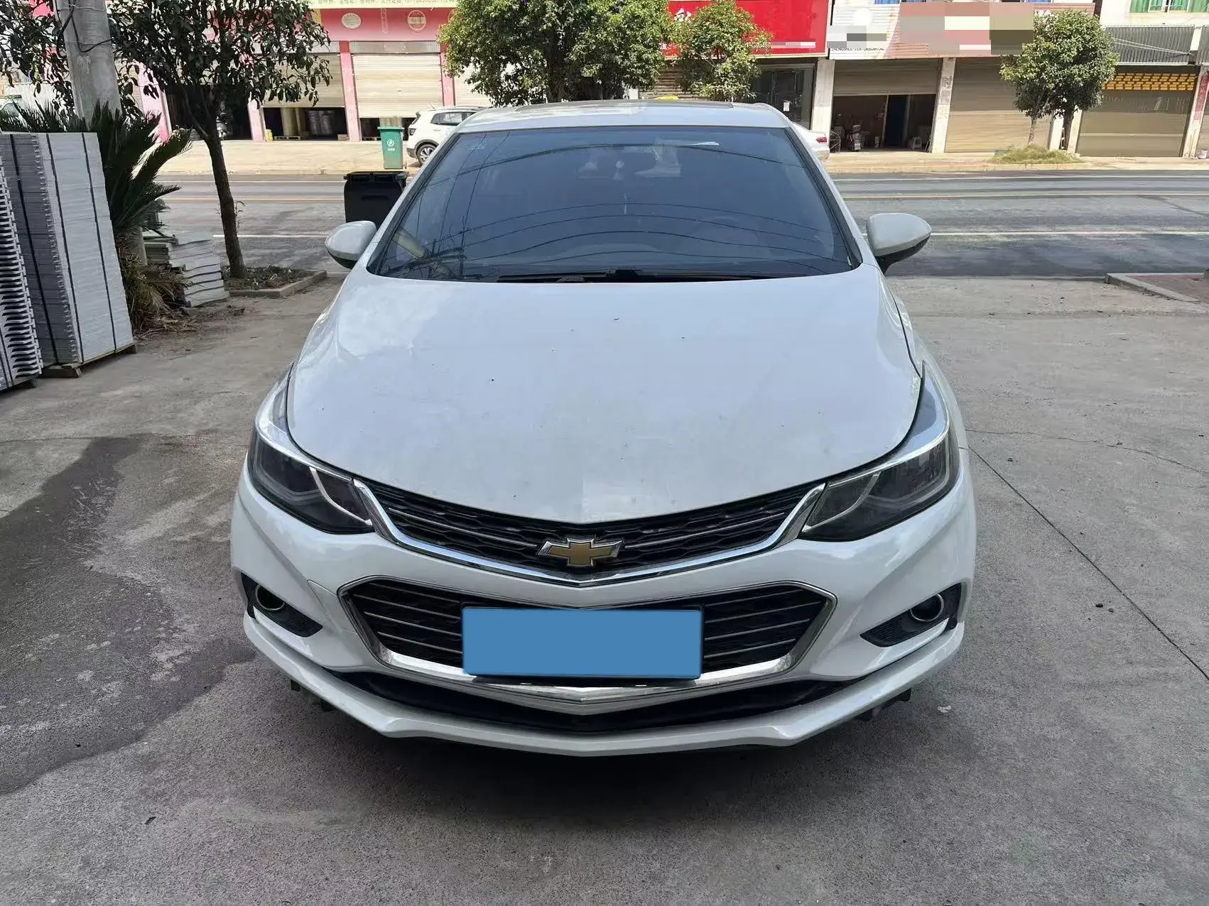 2018 CHEVROLET CRUZE thumbnail 3