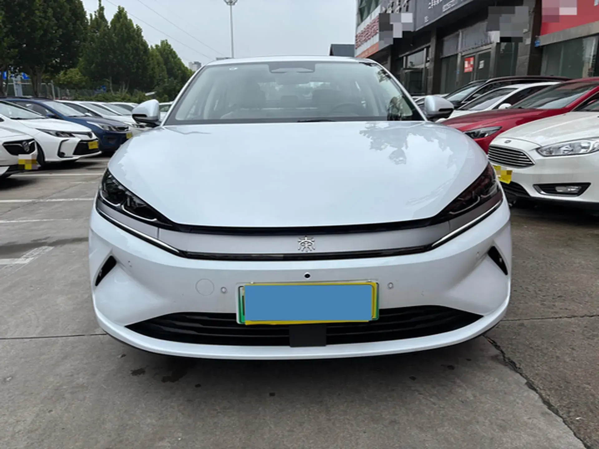 2025 BYD QINL thumbnail 2