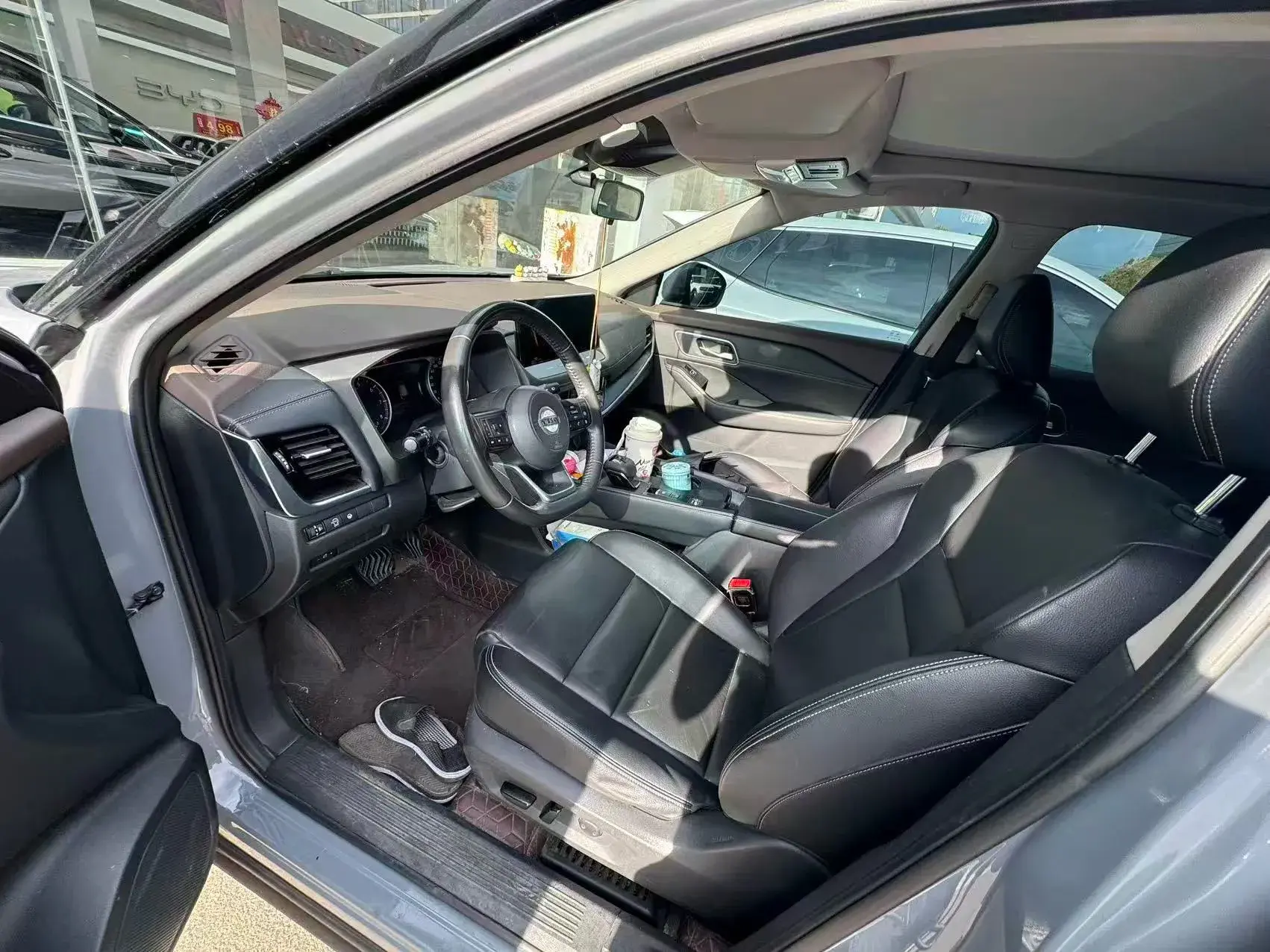 2021 NISSAN X-TRAIL thumbnail 3