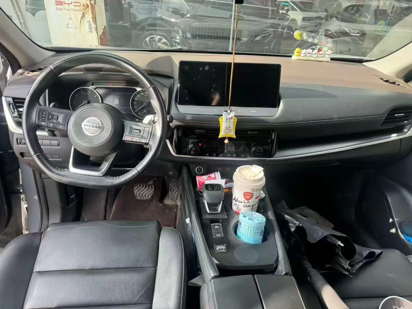 2021 NISSAN X-TRAIL thumbnail 2