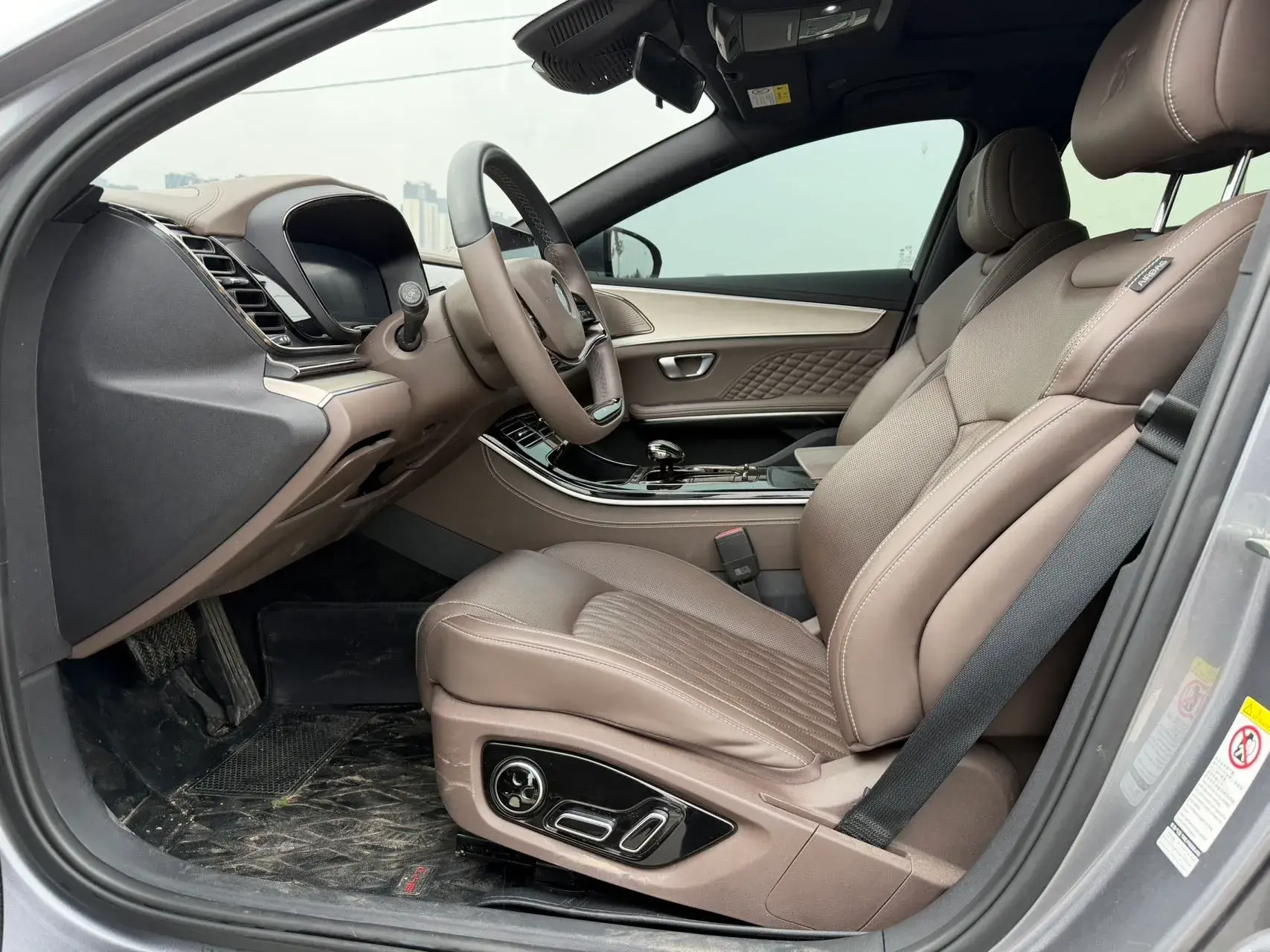 2023 BYD HAN thumbnail 4