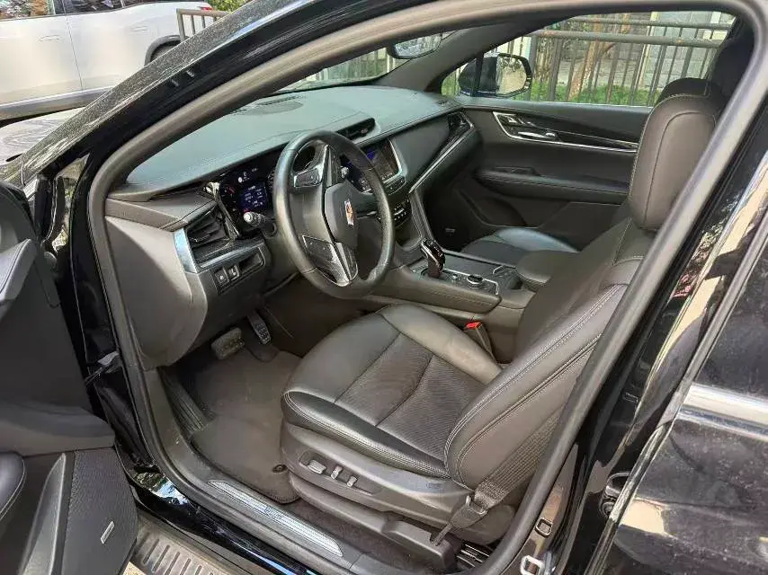 2020 CADILLAC XT5 thumbnail 4