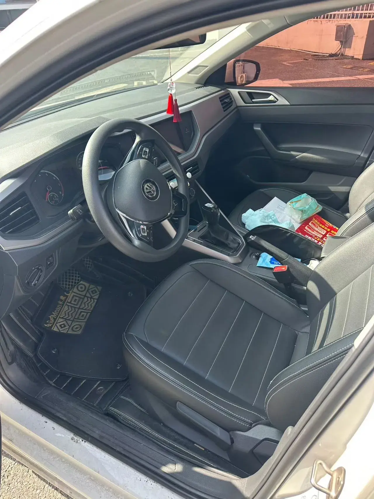 2019 VOLKSWAGEN POLO thumbnail 2