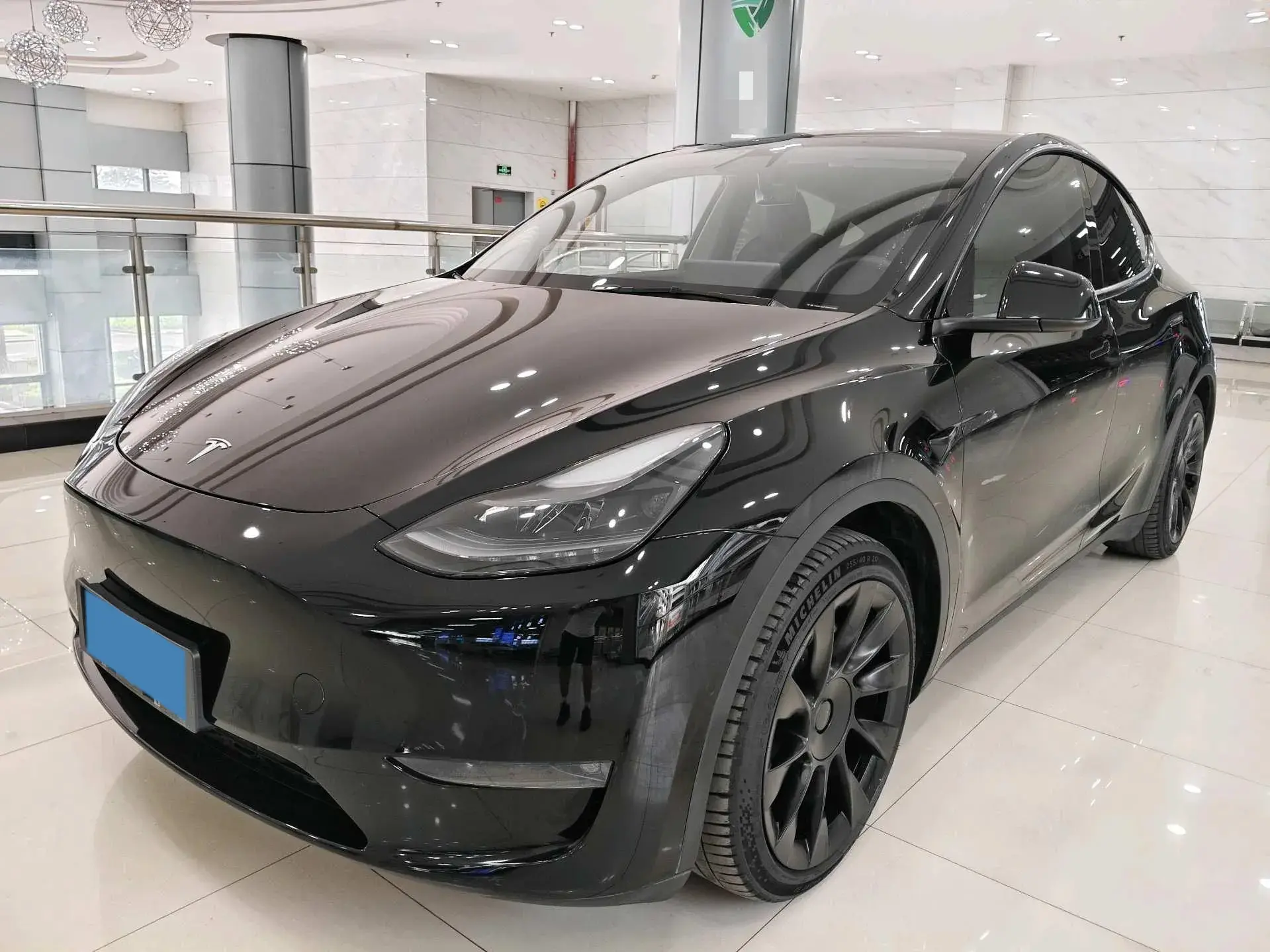 2021 TESLA MODEL view 1