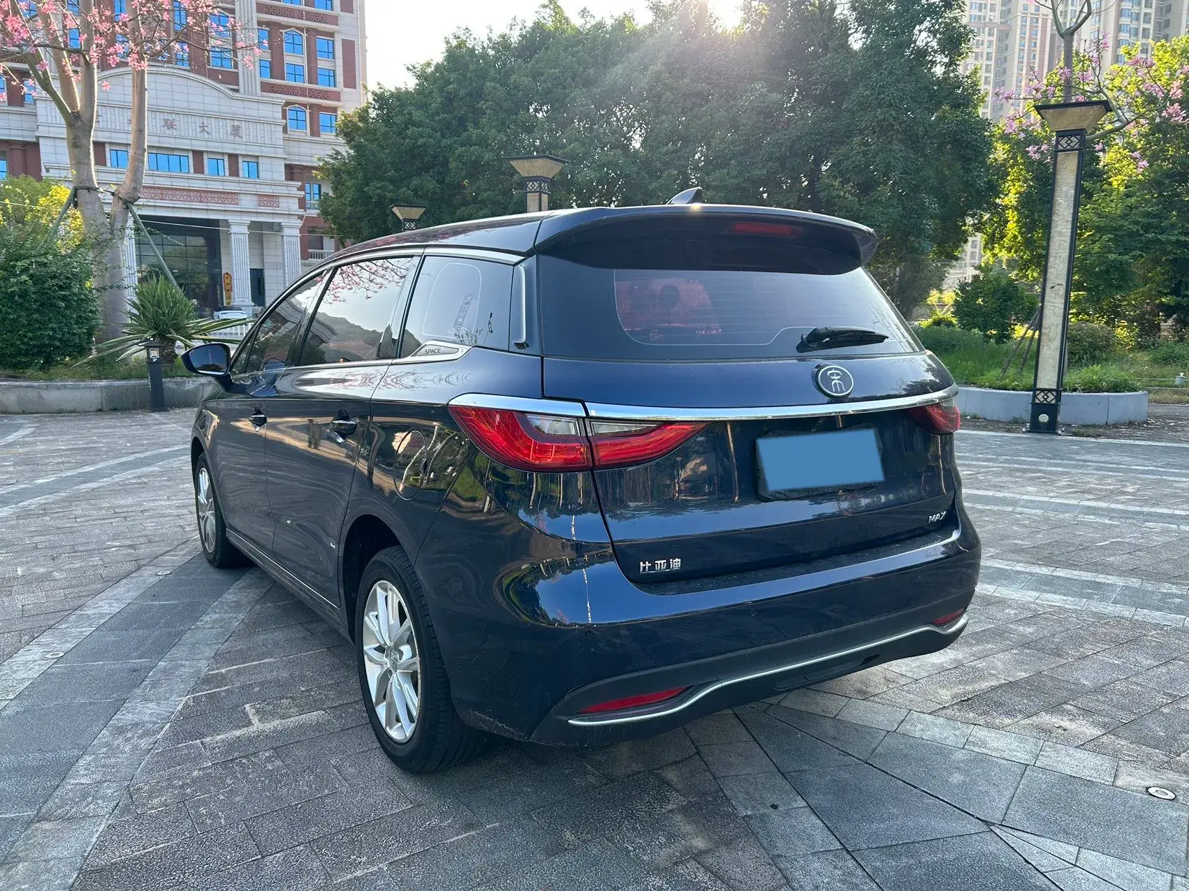 2019 BYD SONG thumbnail 4