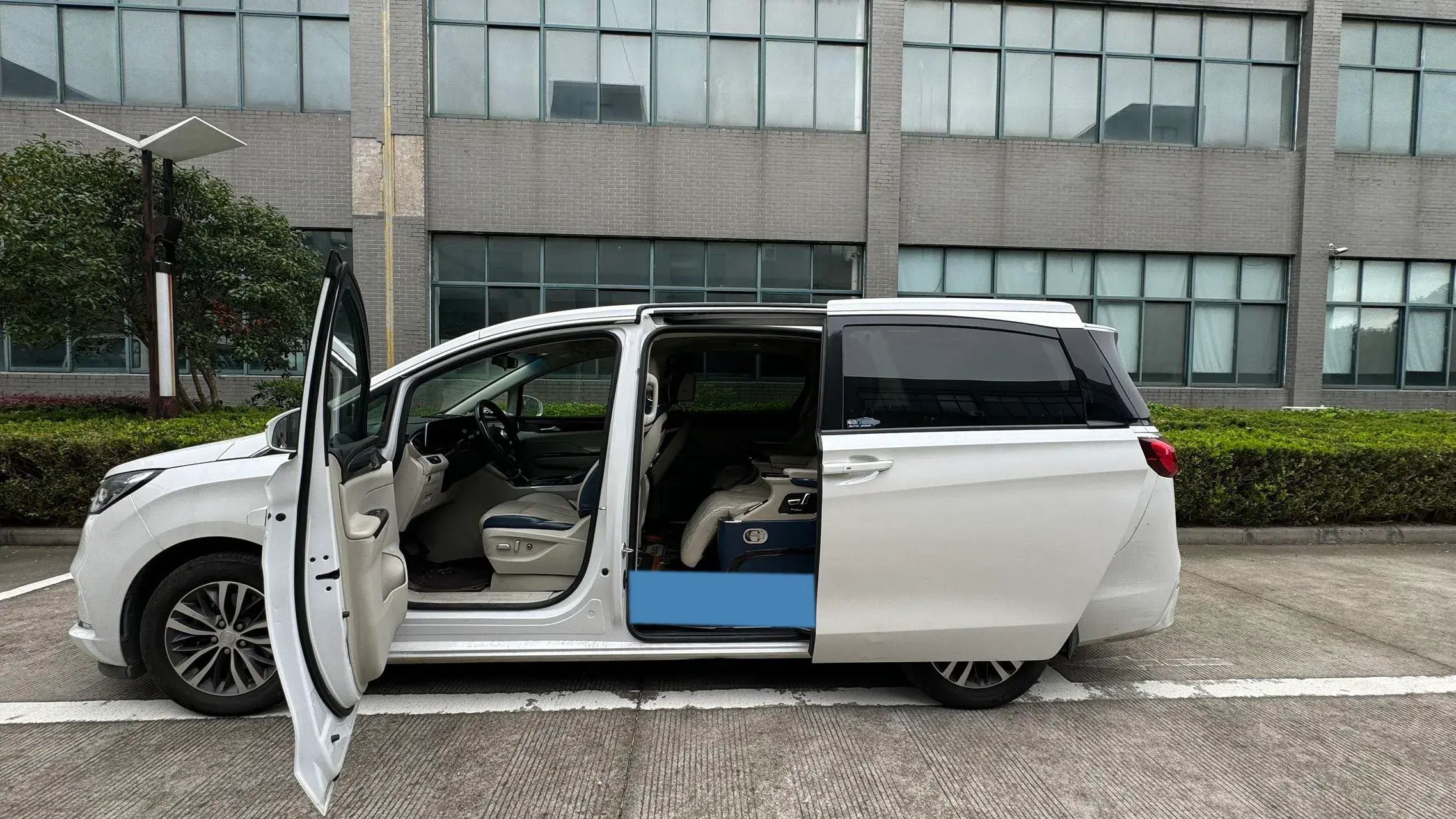 2020 BUICK GL8 thumbnail 4