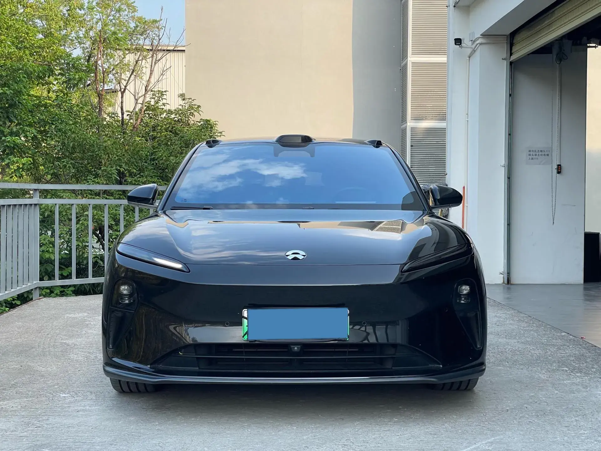 2024 NIO ET5T thumbnail 3