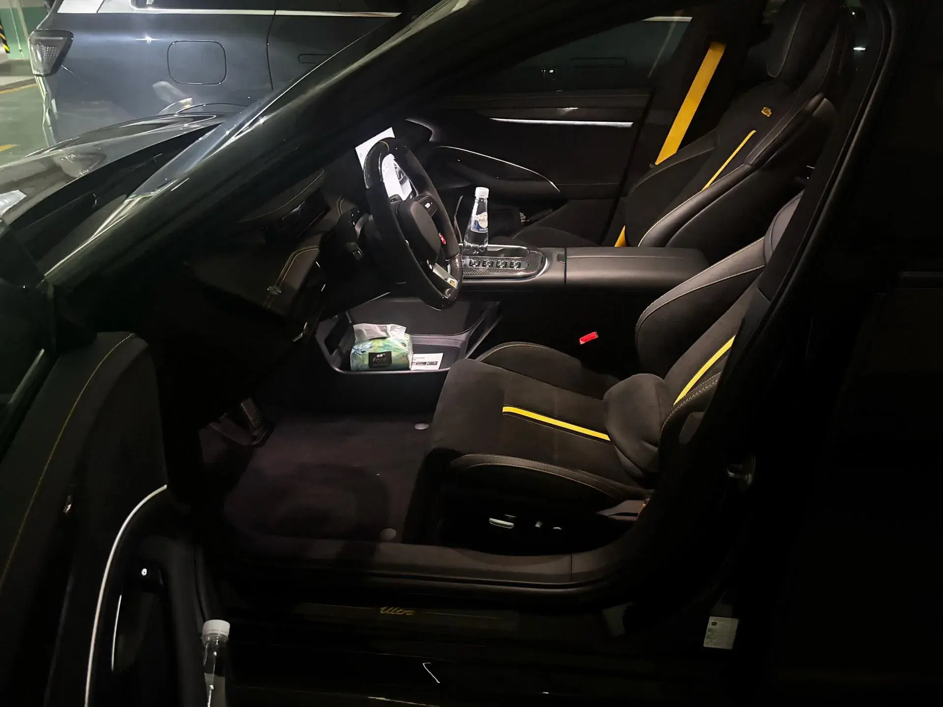 2025 MI SU7 thumbnail 3