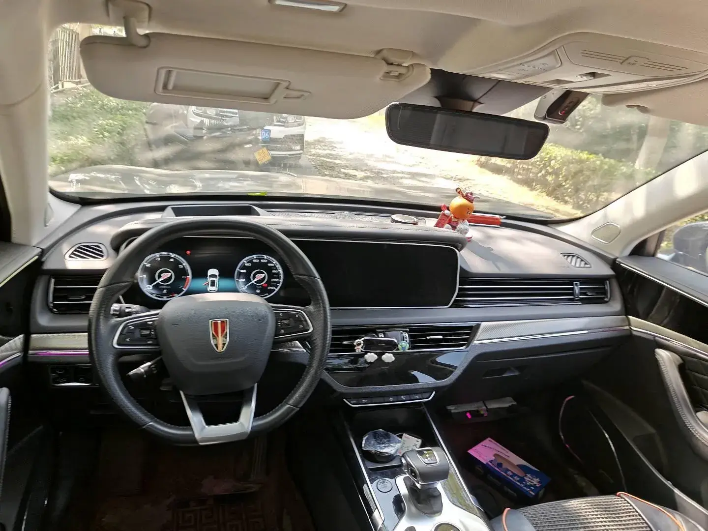 2022 HONGQI HS5 thumbnail 4