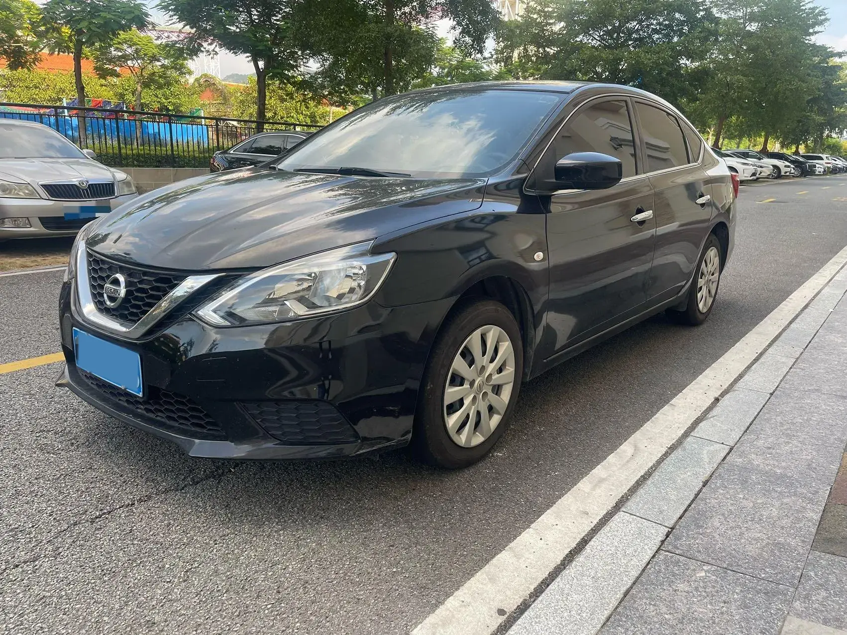 2019 NISSAN SYLPHY view 1