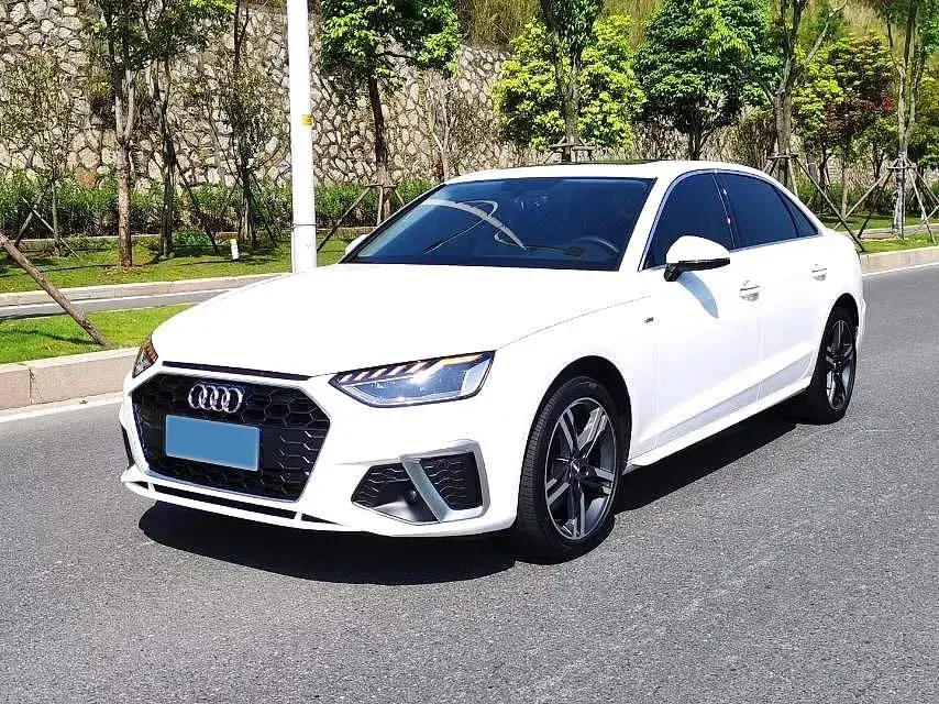 2020 AUDI A4L view 1