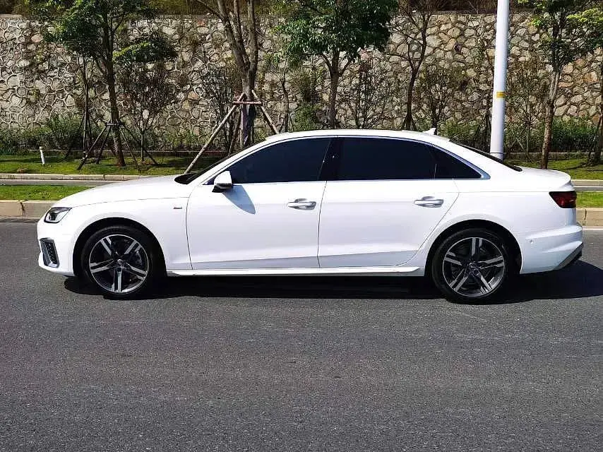 2020 AUDI A4L thumbnail 4